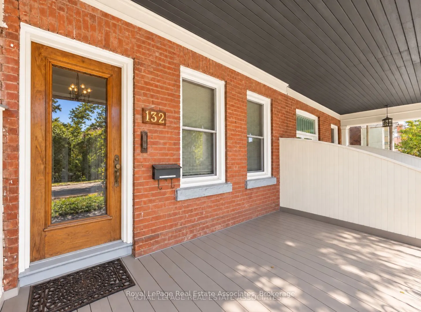 132 Close Avenue