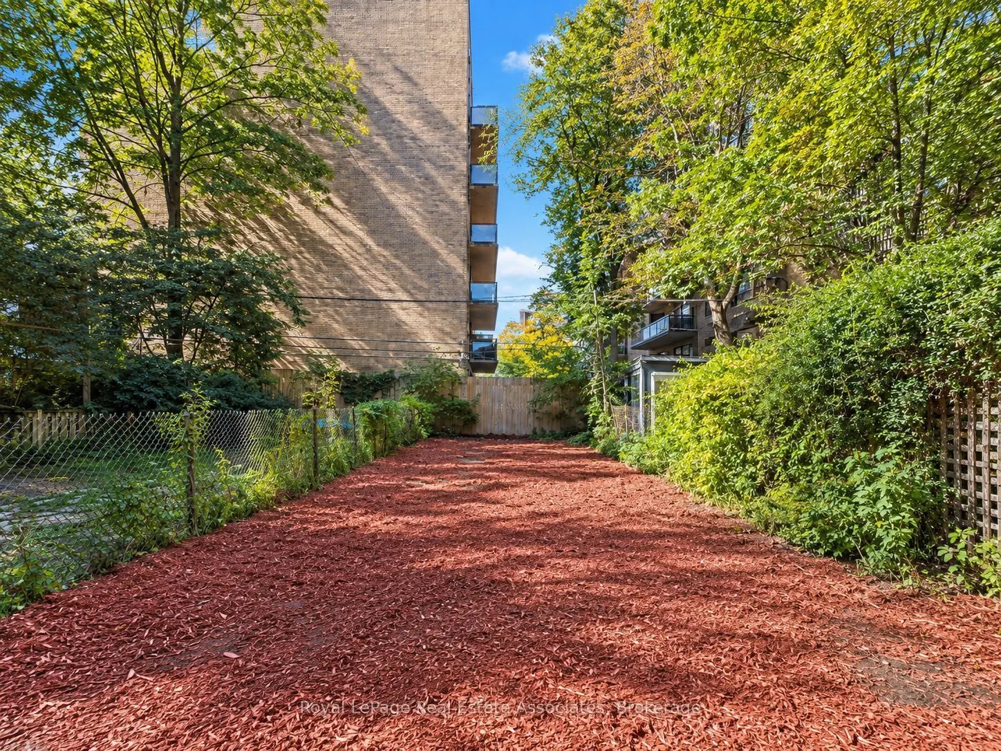 132 Close Avenue