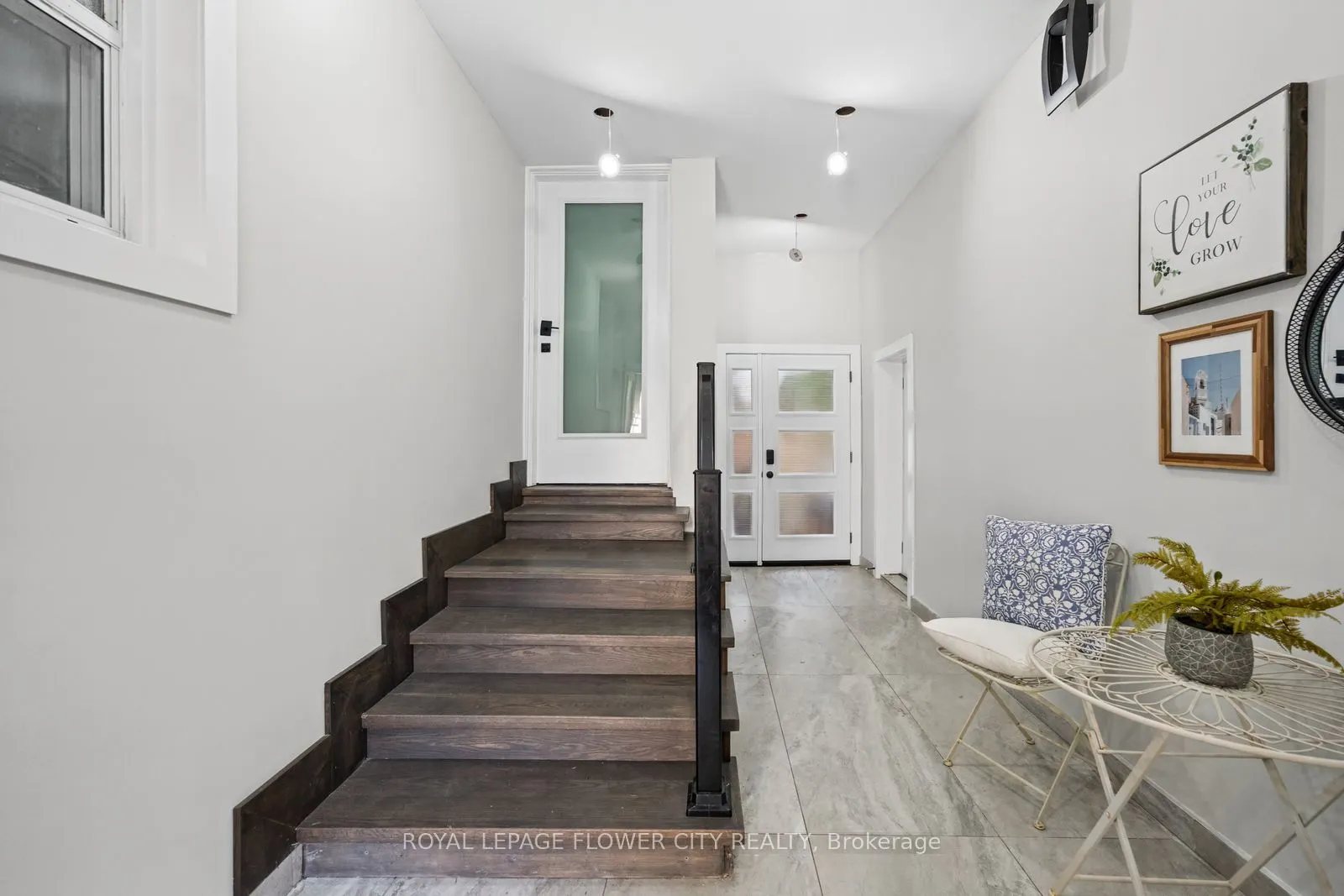 1812 Christopher Road