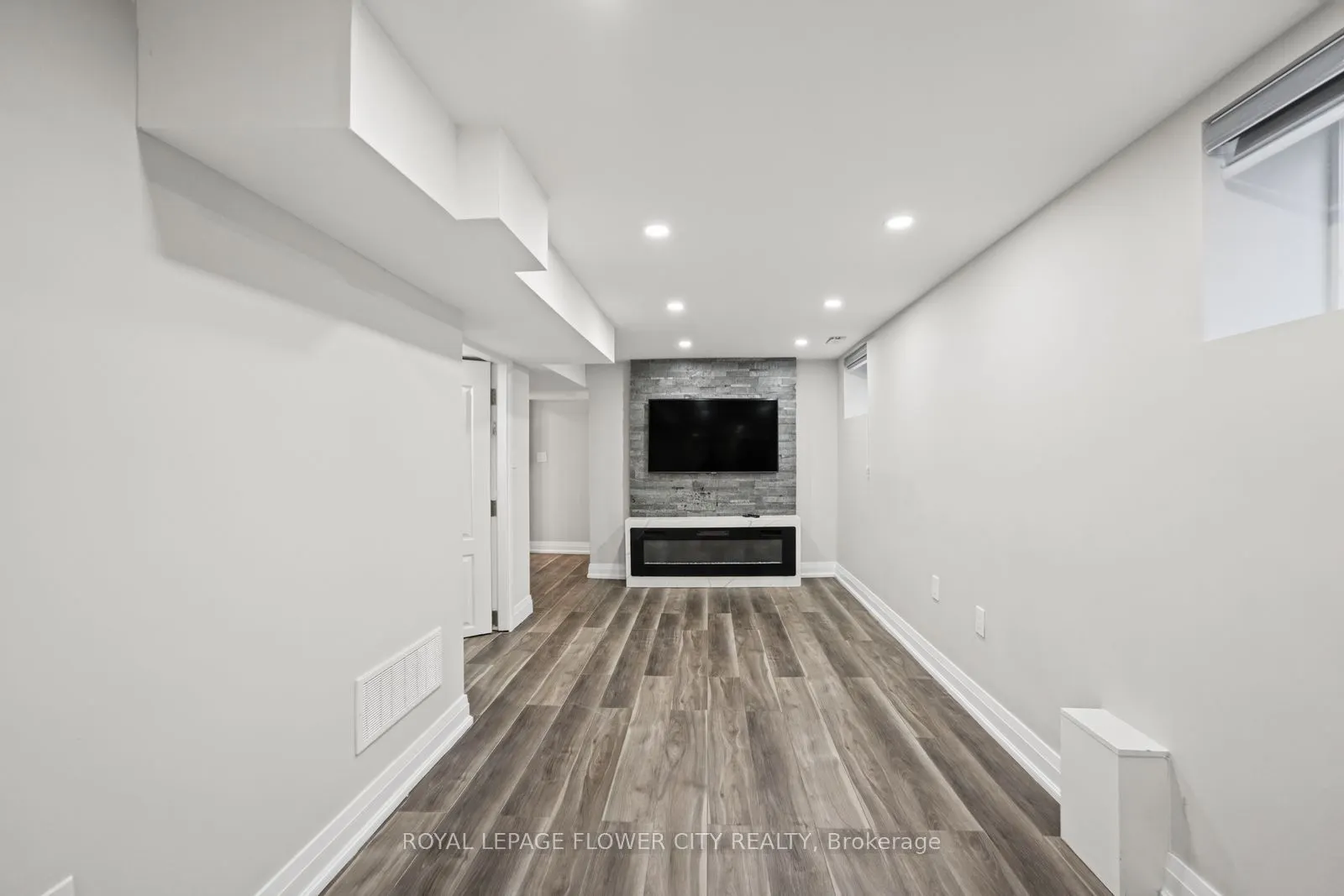 1812 Christopher Road
