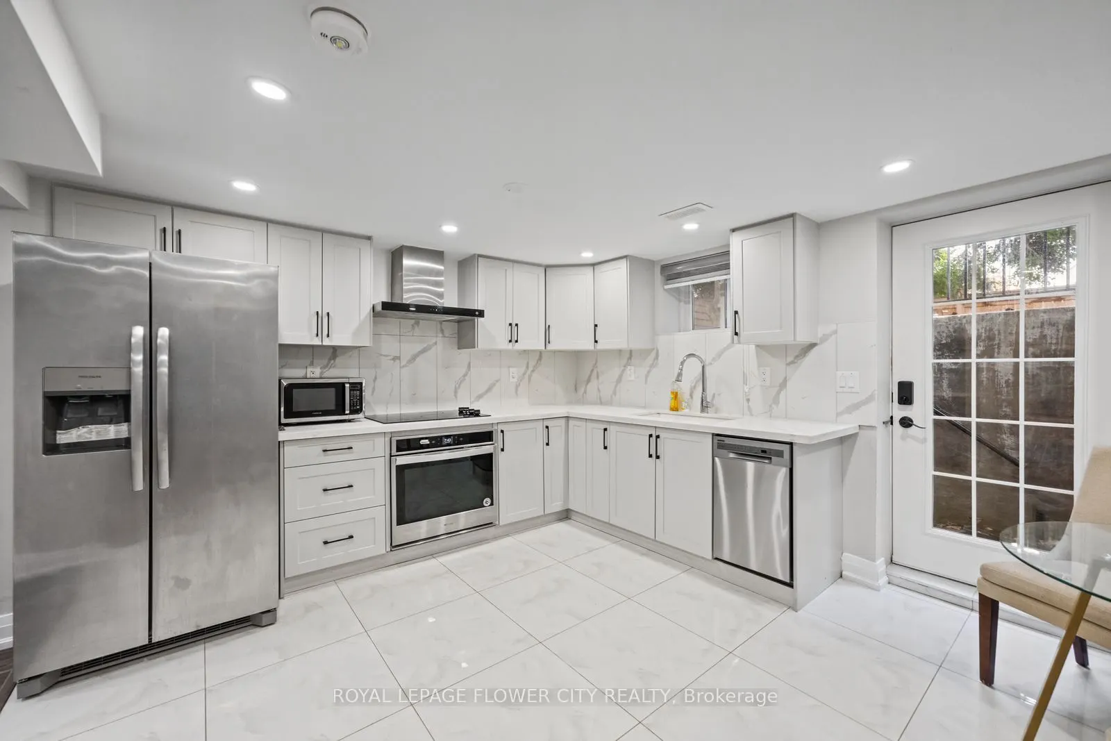 1812 Christopher Road