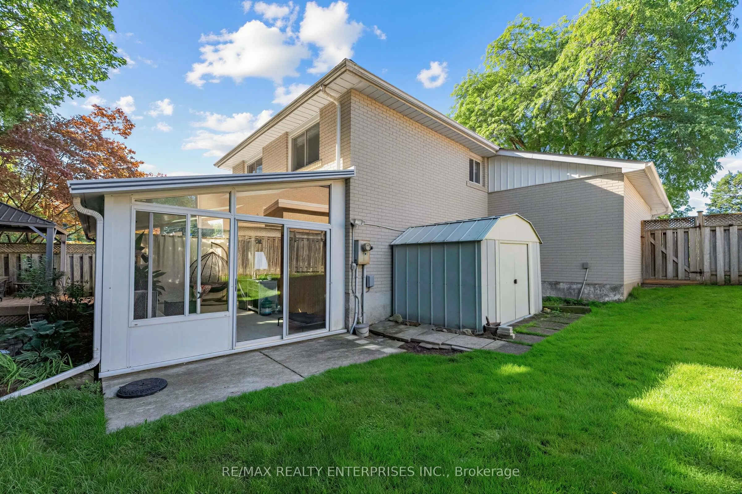 1535 Thetford Court