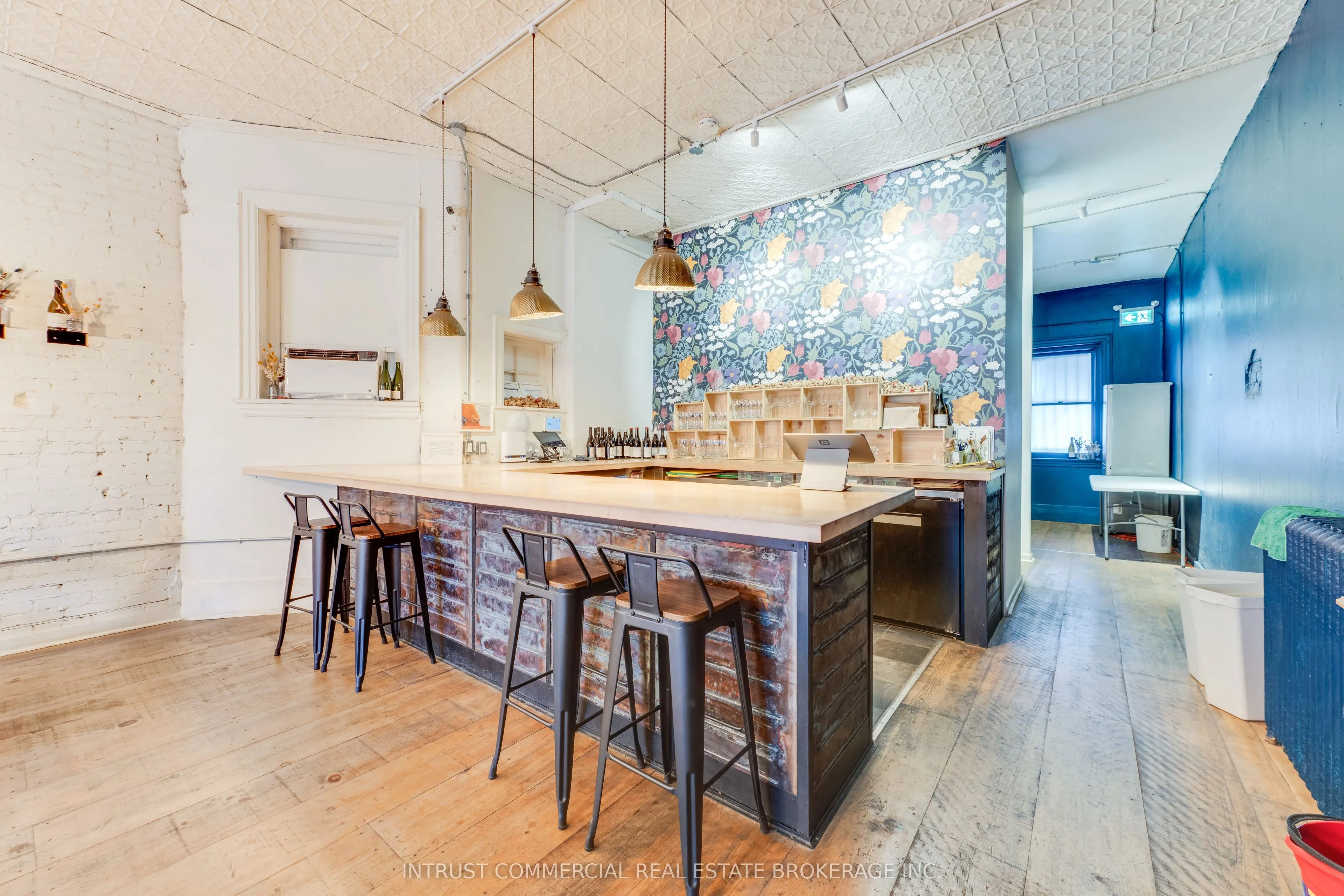101 Roncesvalles Avenue