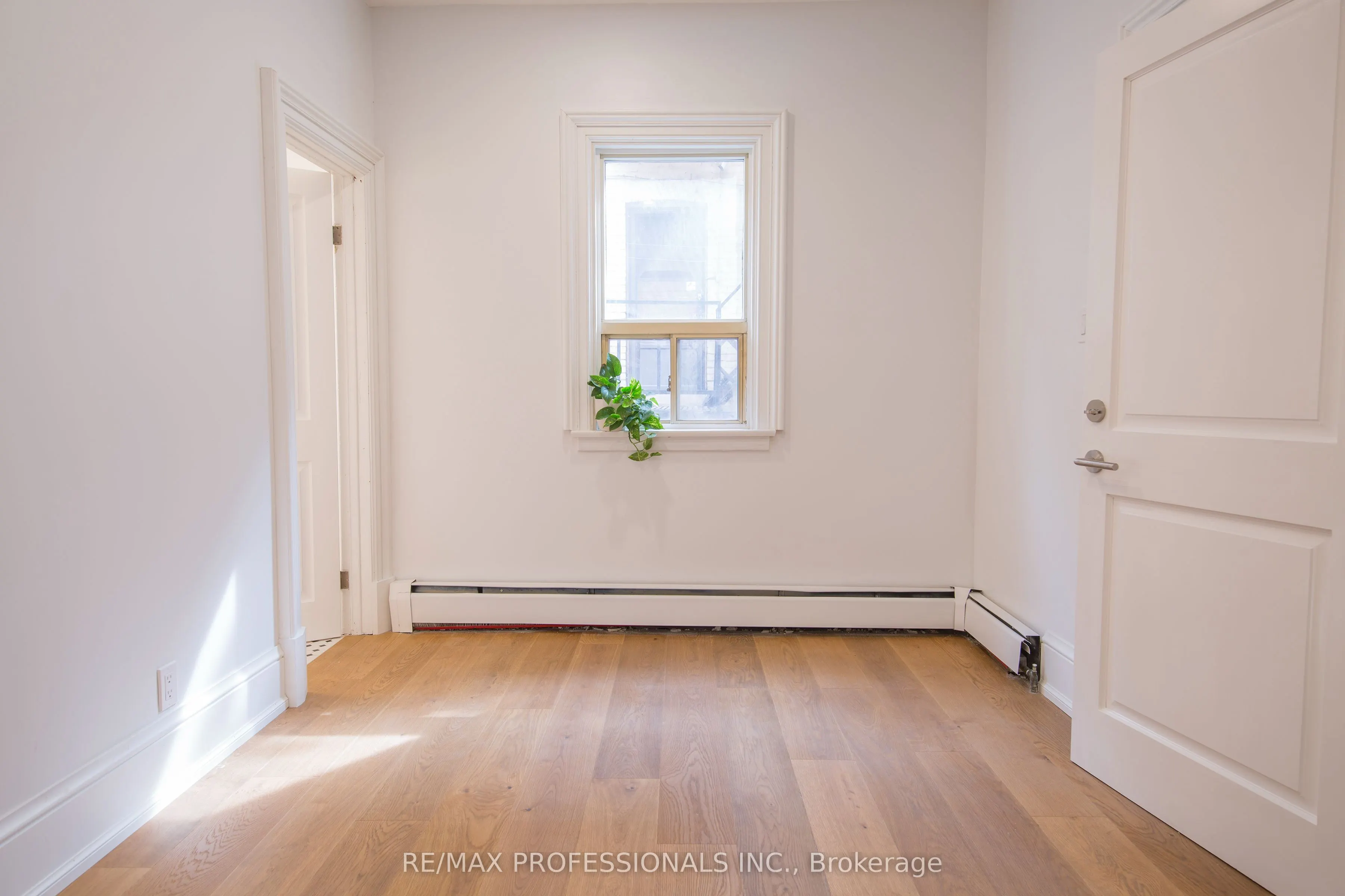 124 Close Avenue