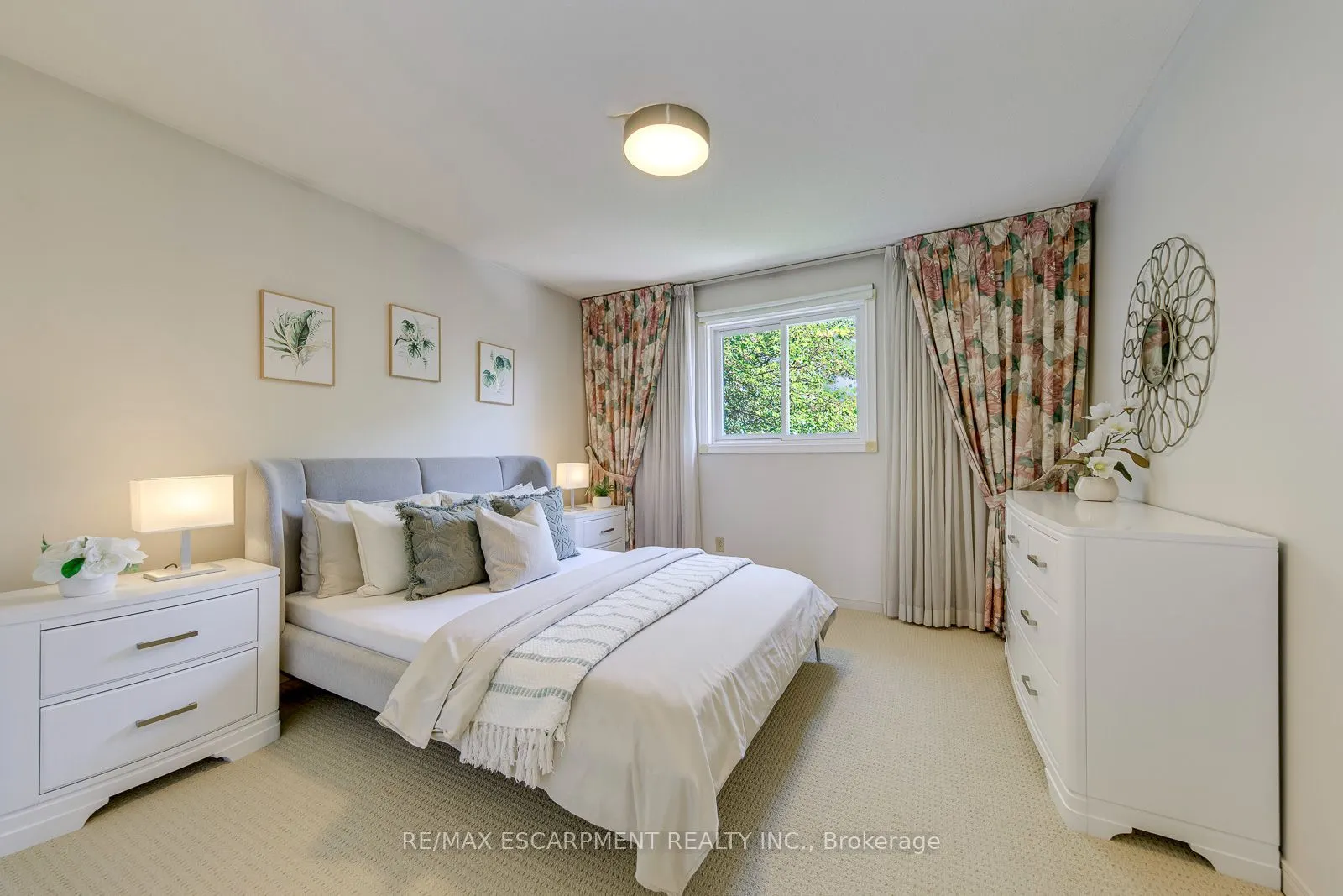 2442 Wynten Way