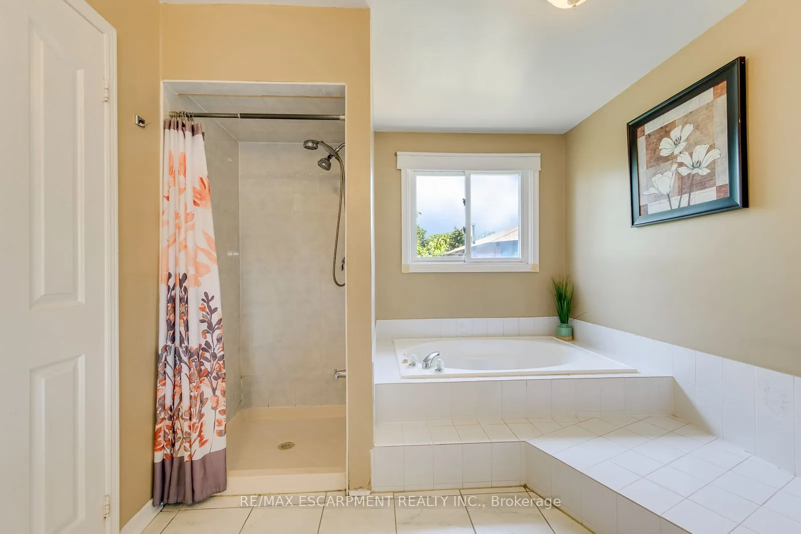2442 Wynten Way