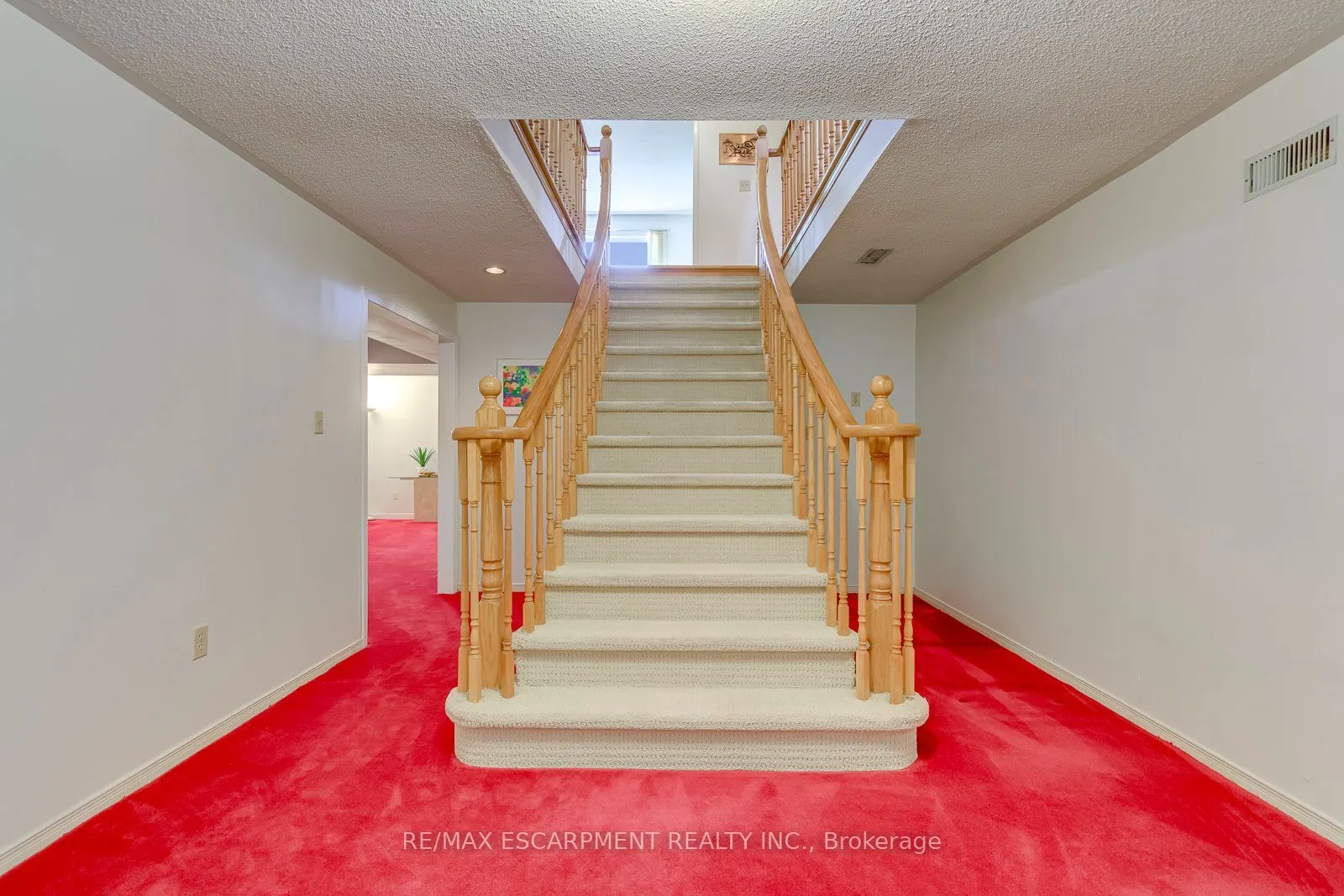 2442 Wynten Way