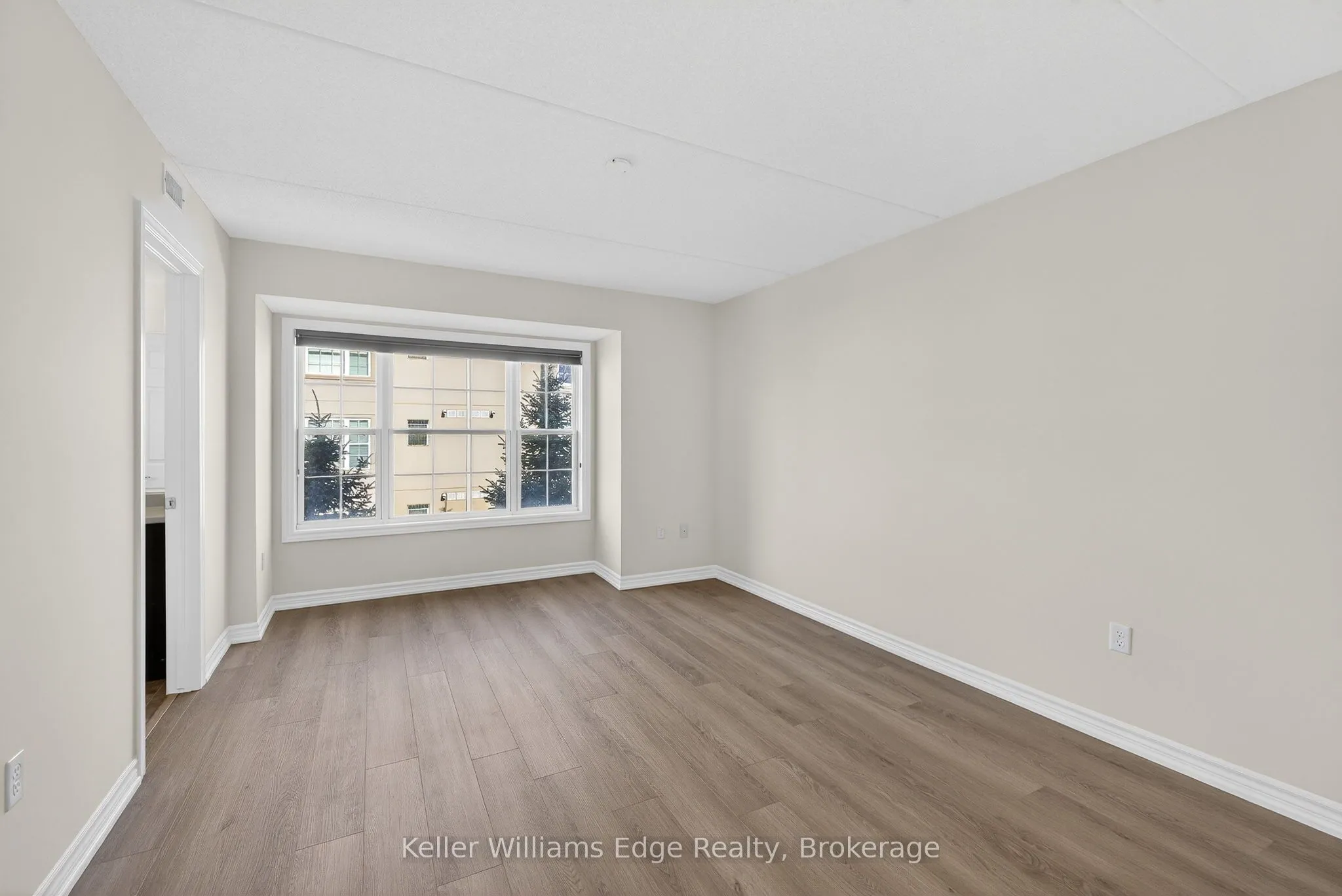 1350 Main Street E #301