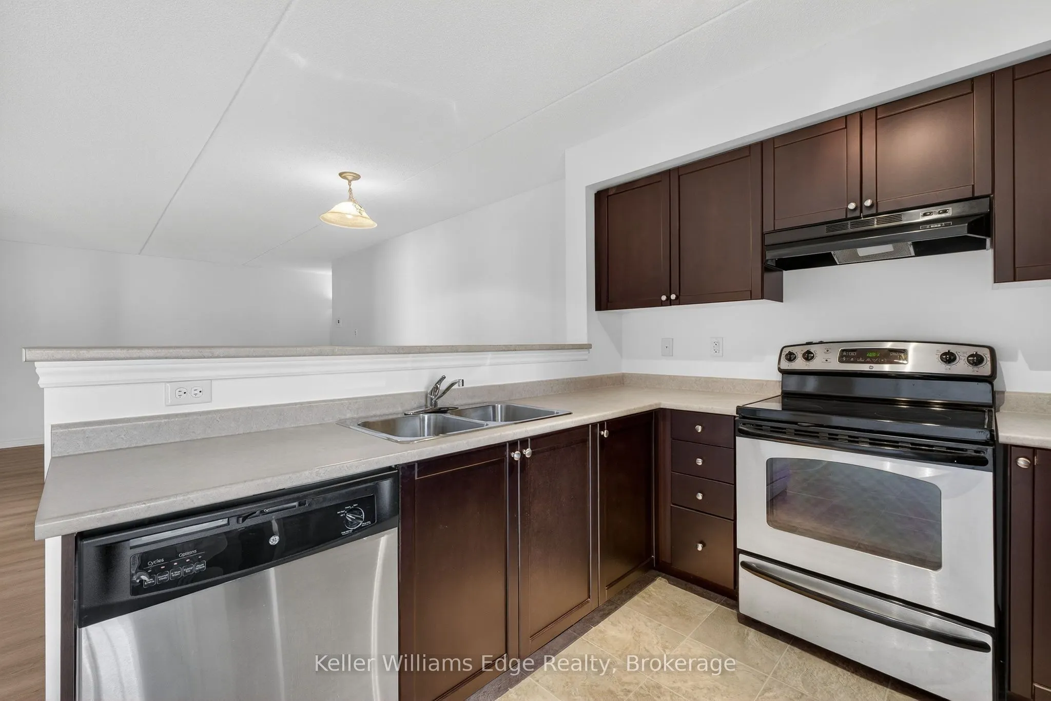 1350 Main Street E #301