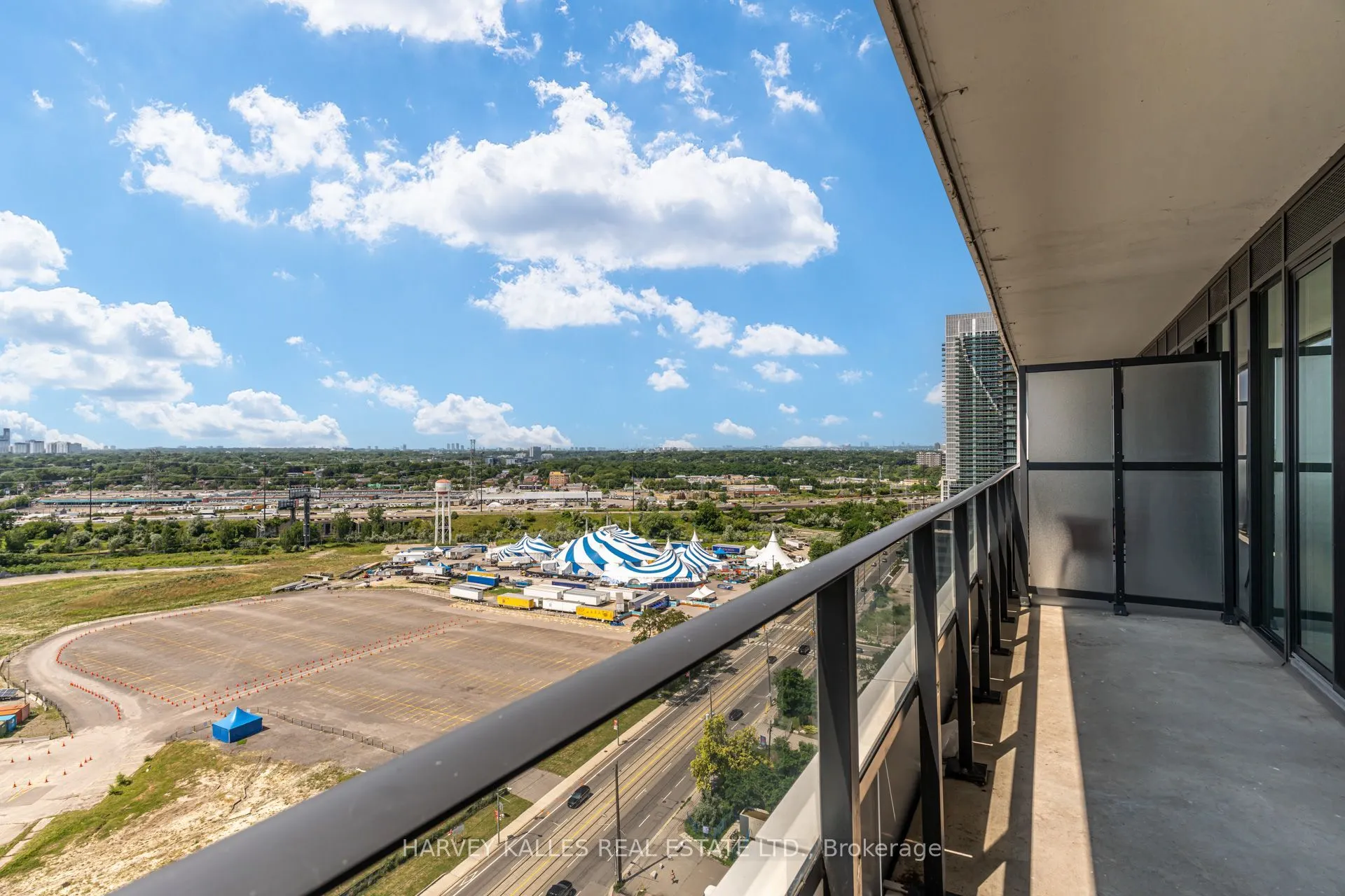 30 Shore Breeze Drive #1822