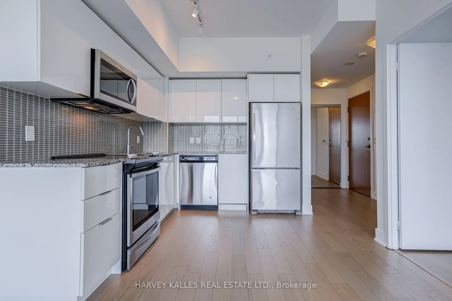 30 Shore Breeze Drive #1822
