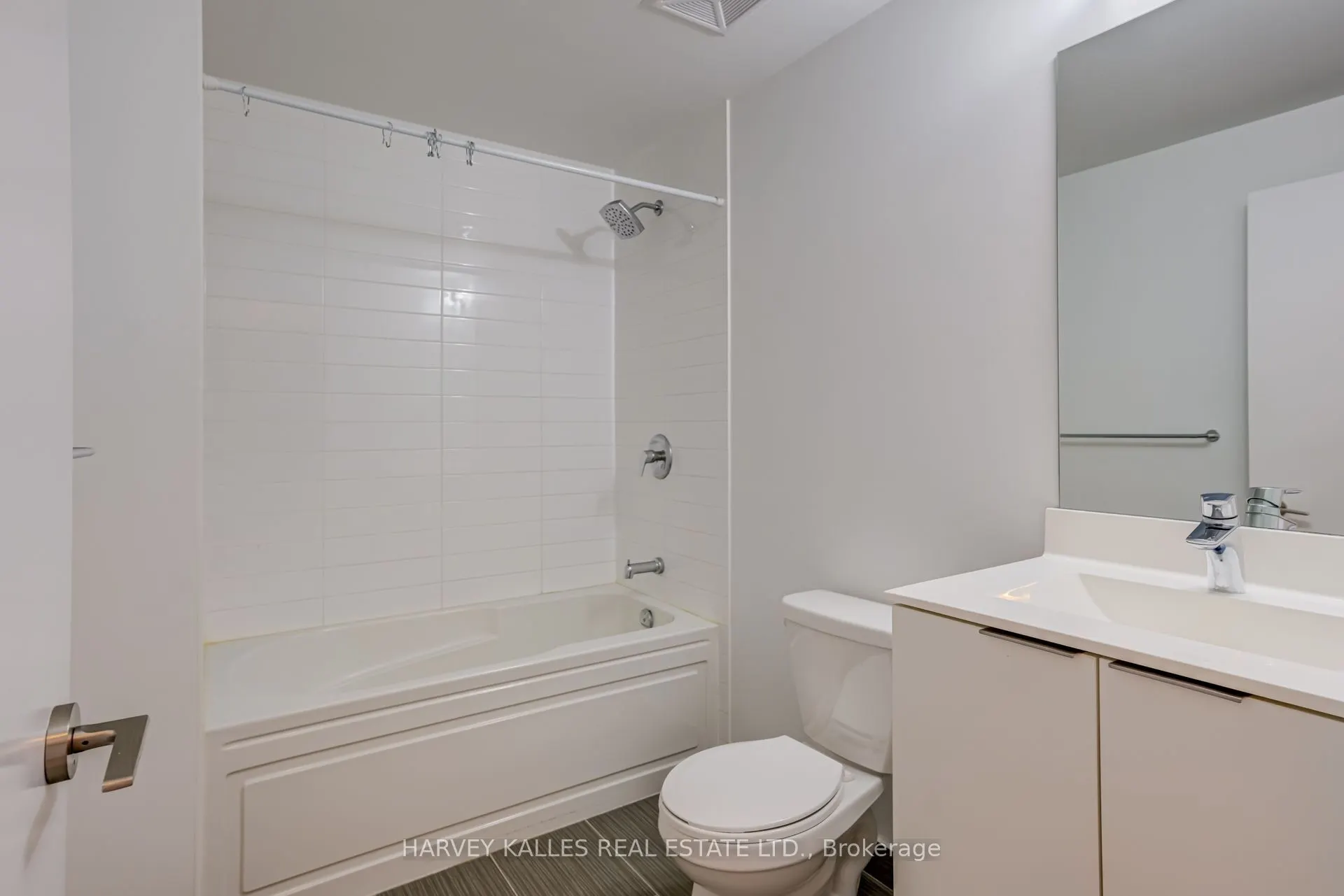 30 Shore Breeze Drive #1822