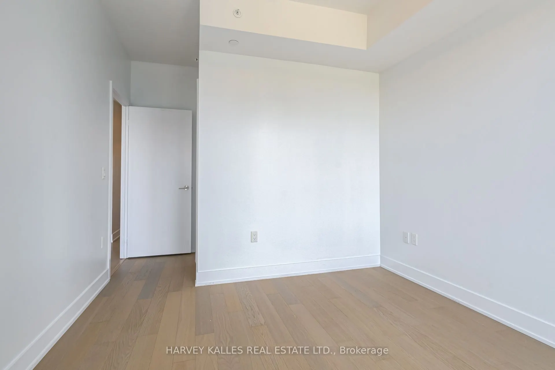 30 Shore Breeze Drive #1822