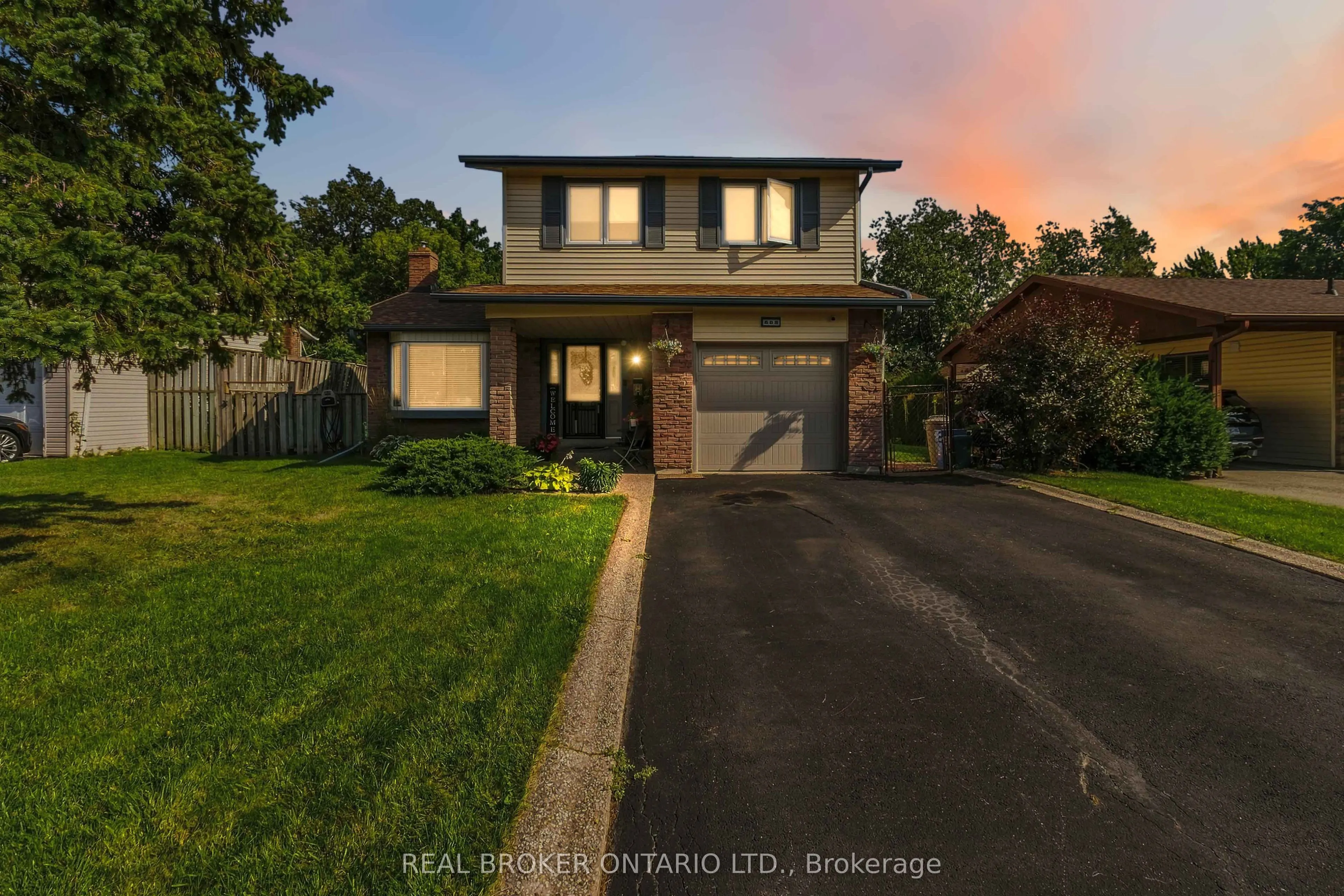 608 Woodward Avenue