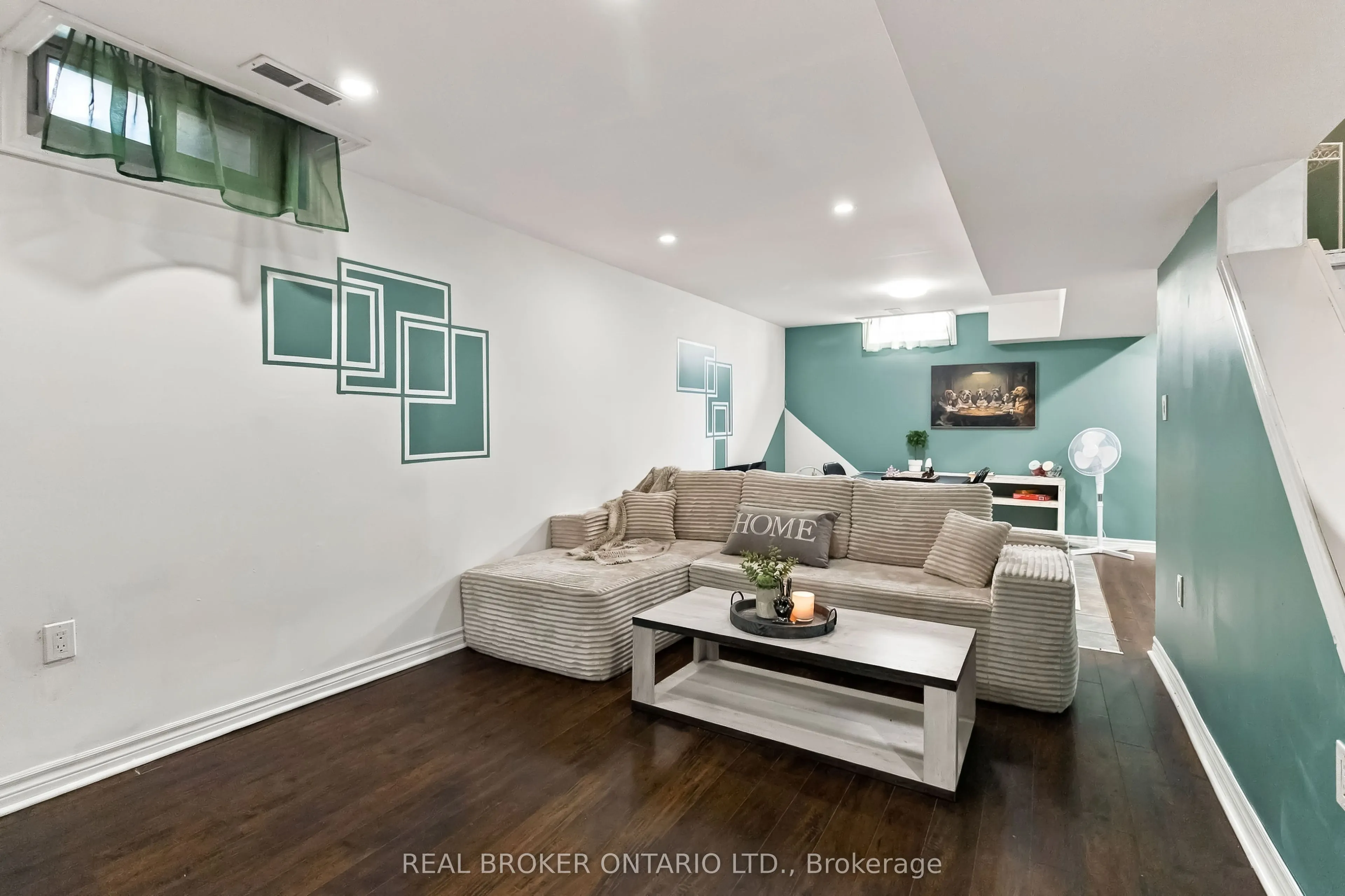 608 Woodward Avenue