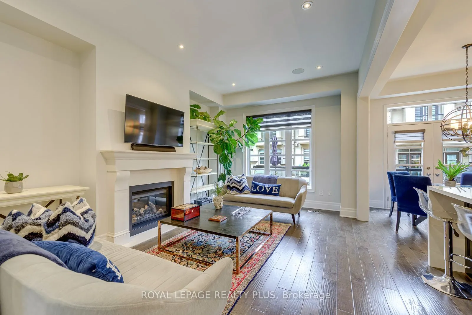 221 Hanover Street