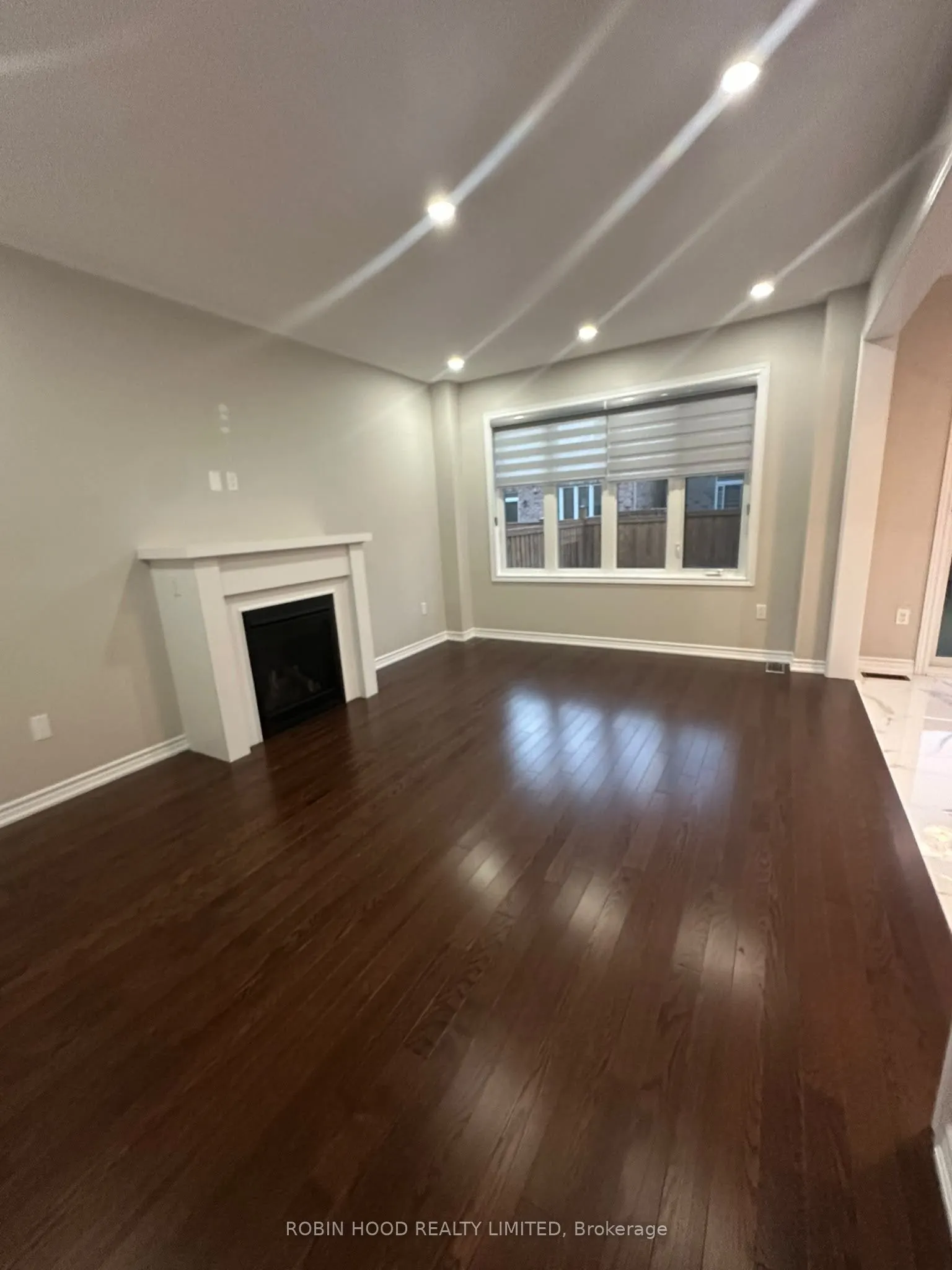 63 Royal Fern Crescent