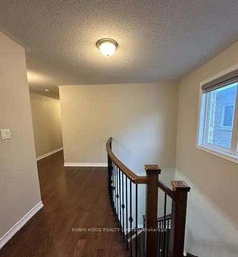63 Royal Fern Crescent