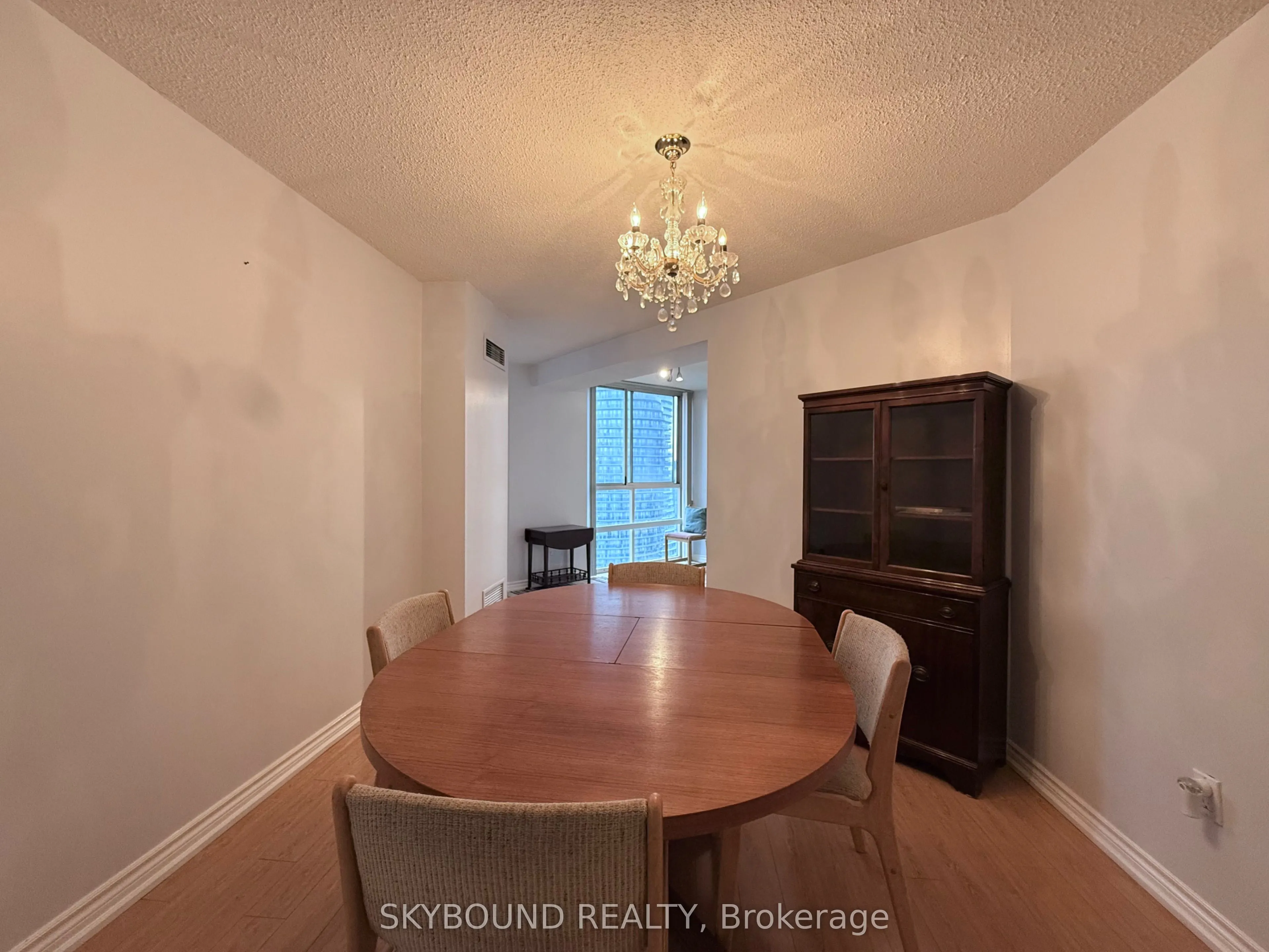 3650 Kaneff Crescent #3106