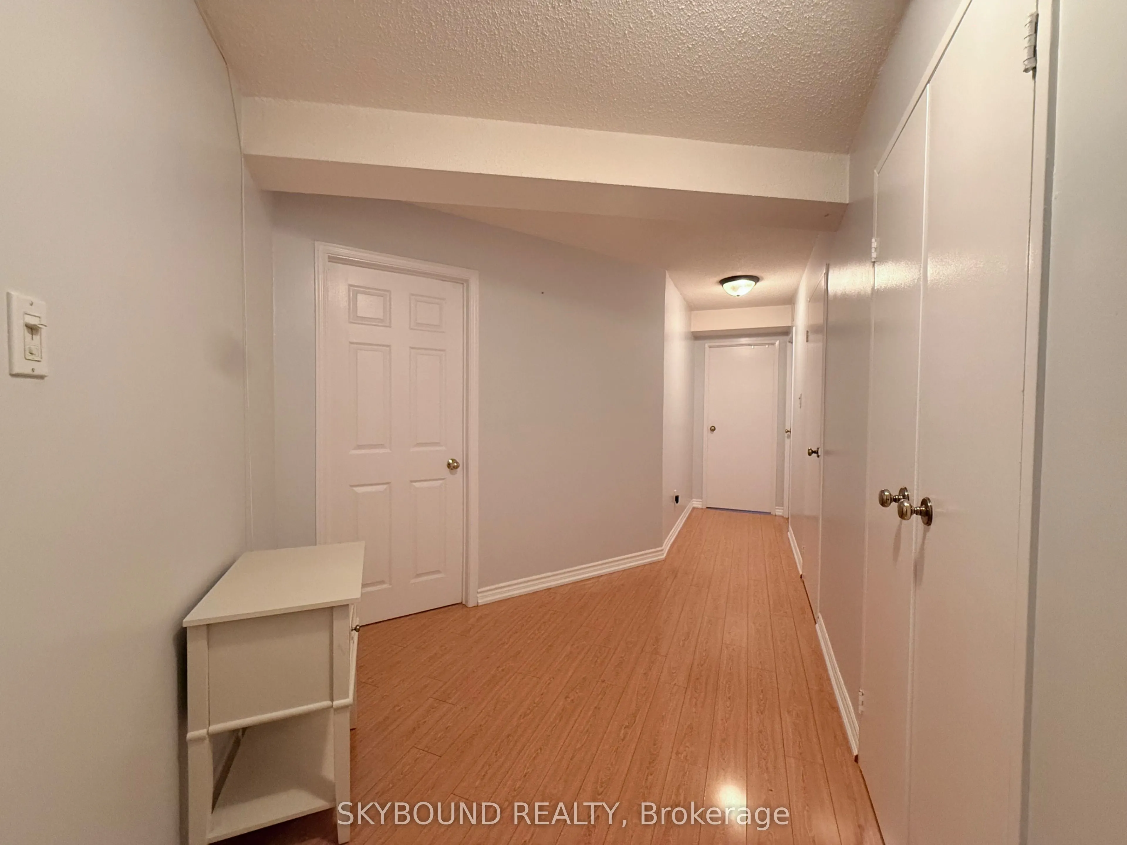 3650 Kaneff Crescent #3106
