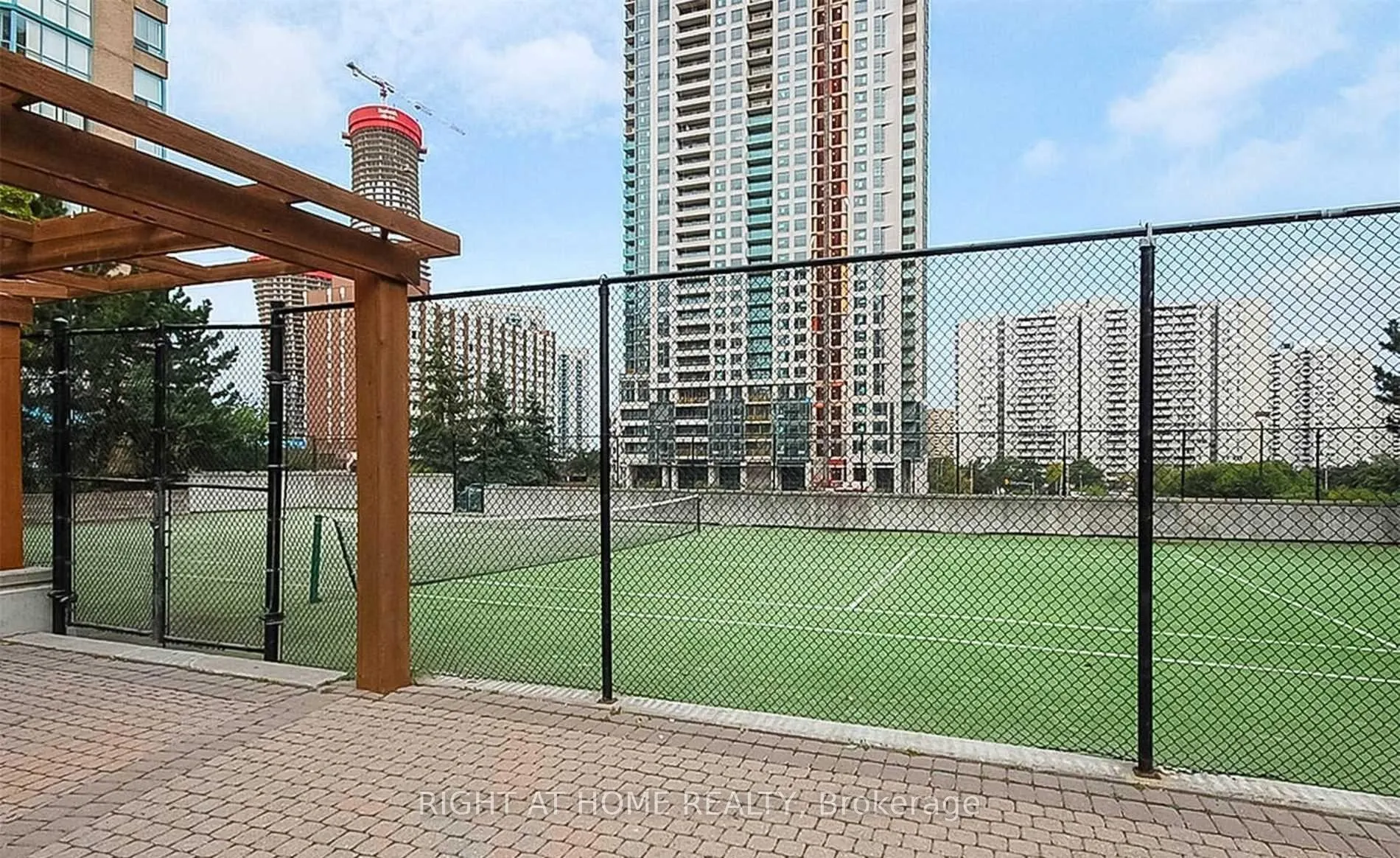 265 Enfield Place #408