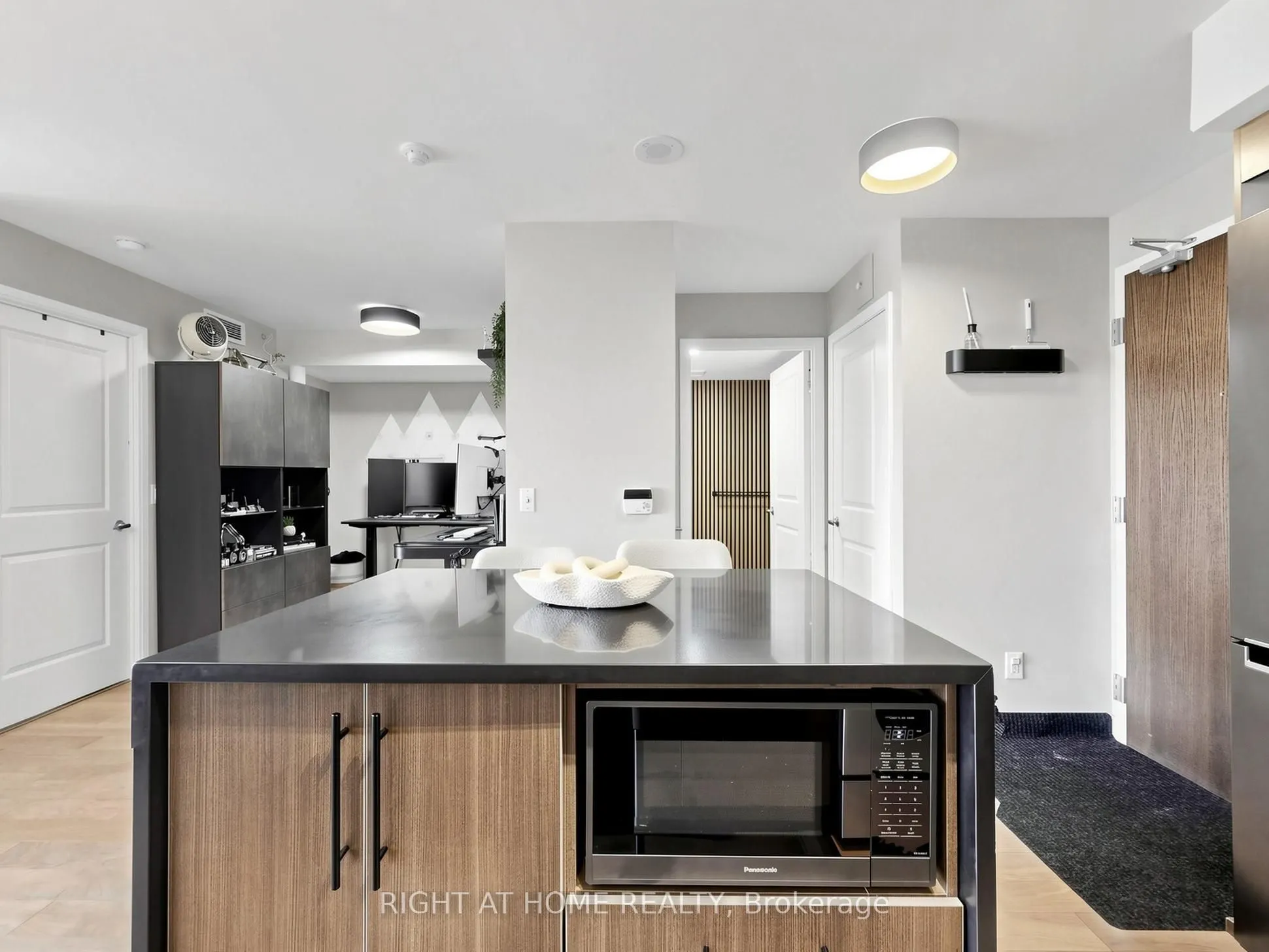 1 Michael Power Place #1609