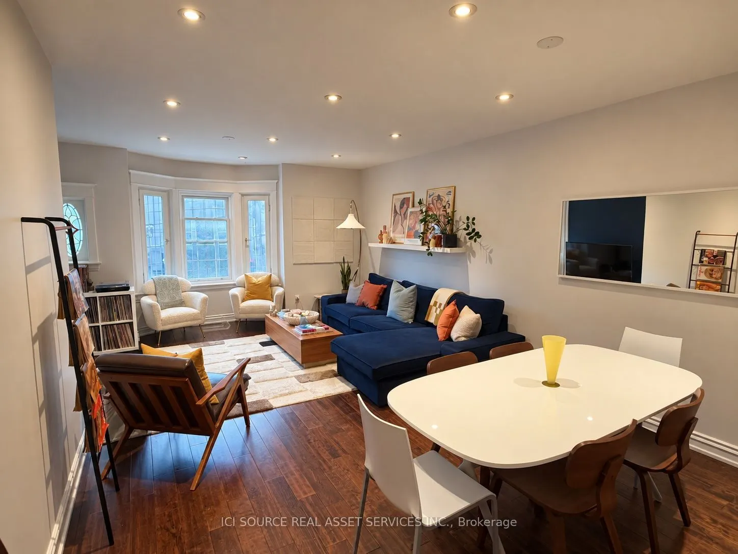 399 Roncesvalles Avenue #1 (2nd Floor)