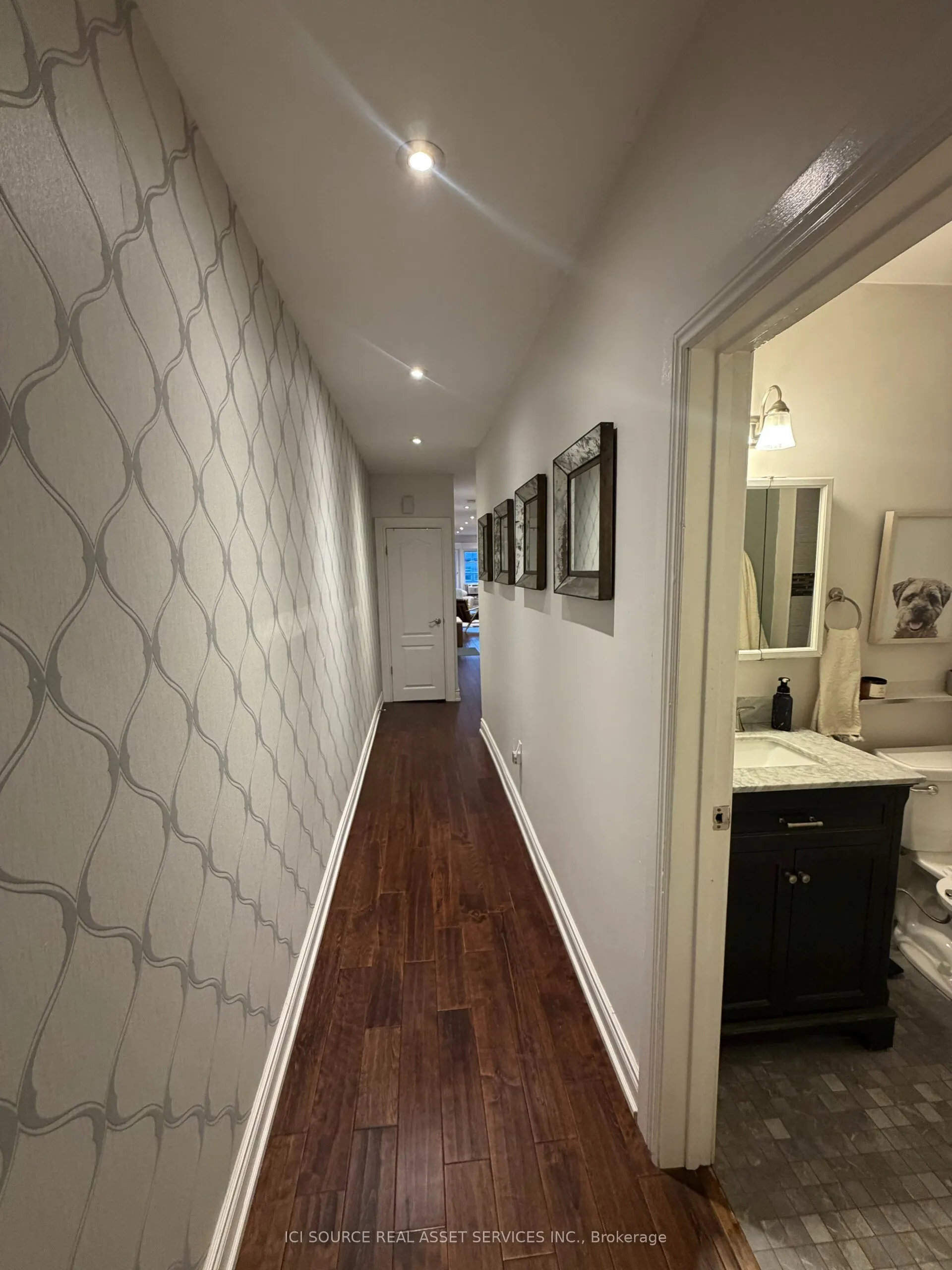 399 Roncesvalles Avenue #1 (2nd Floor)