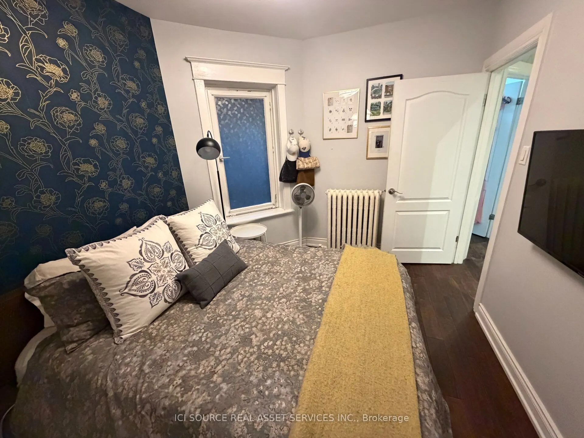 399 Roncesvalles Avenue #1 (2nd Floor)