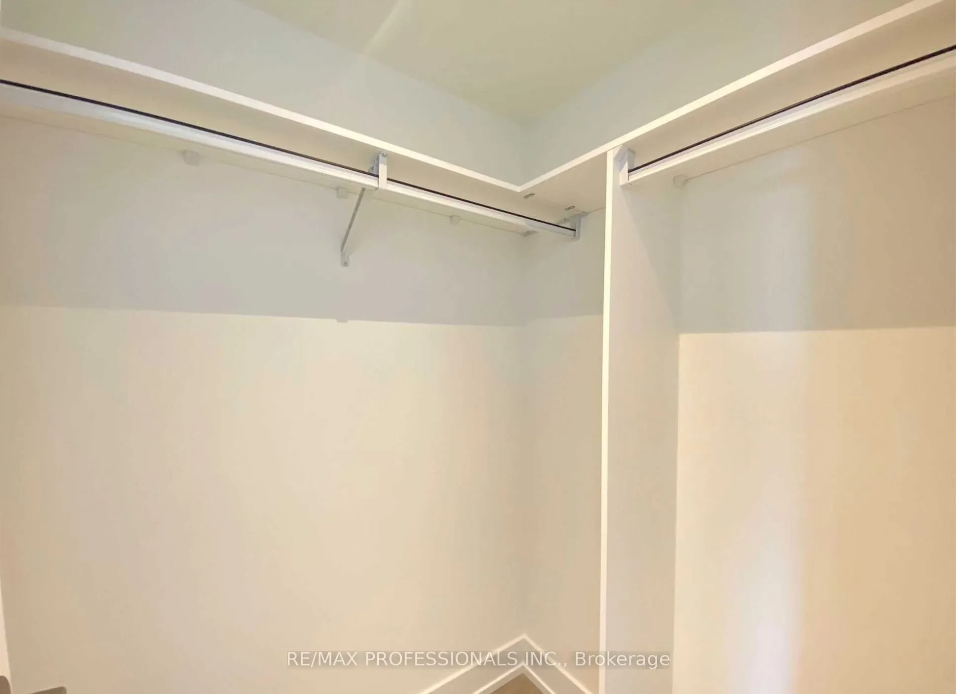 9 Mabelle Avenue #2616