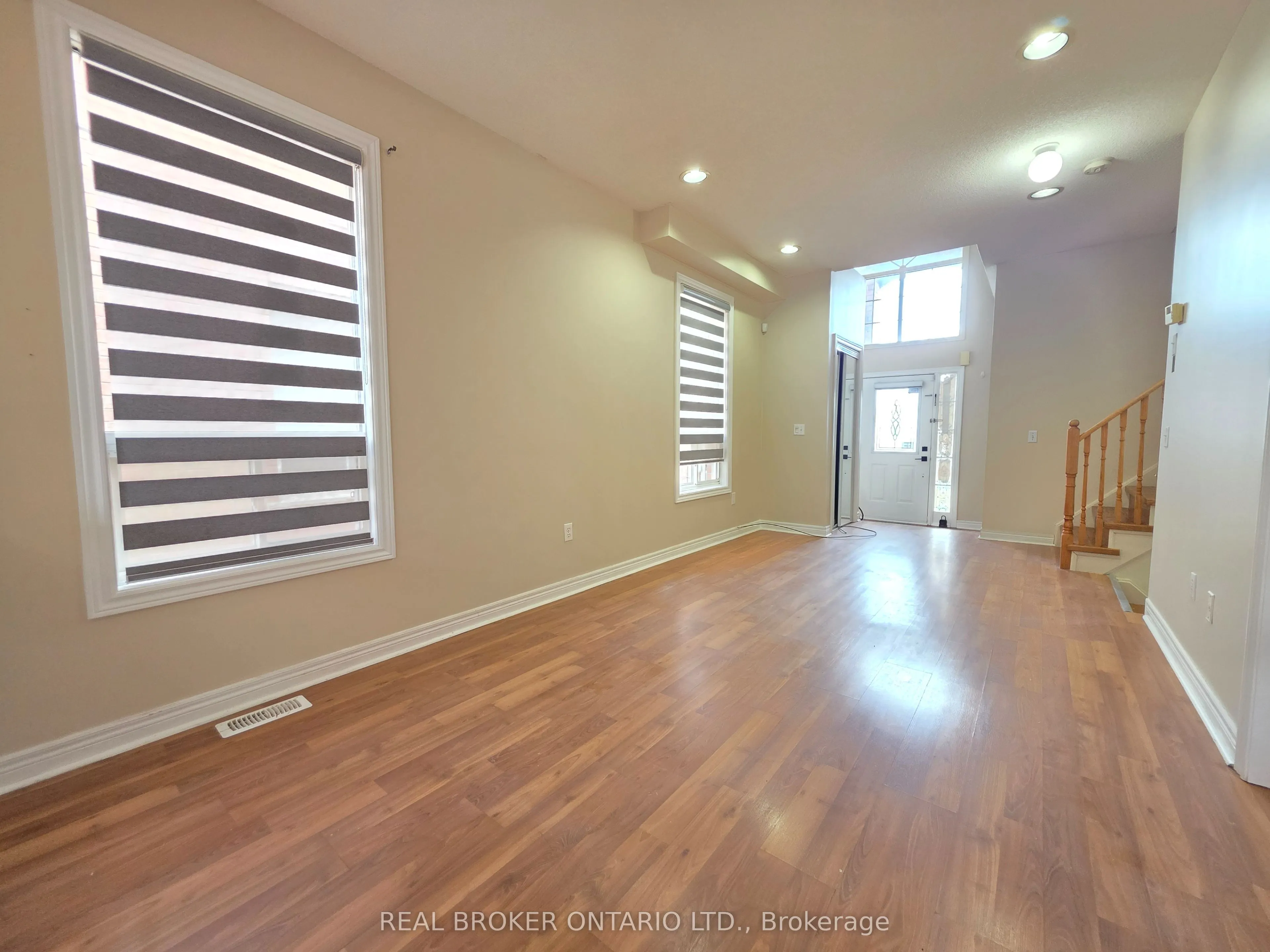 922 Ledbury Crescent