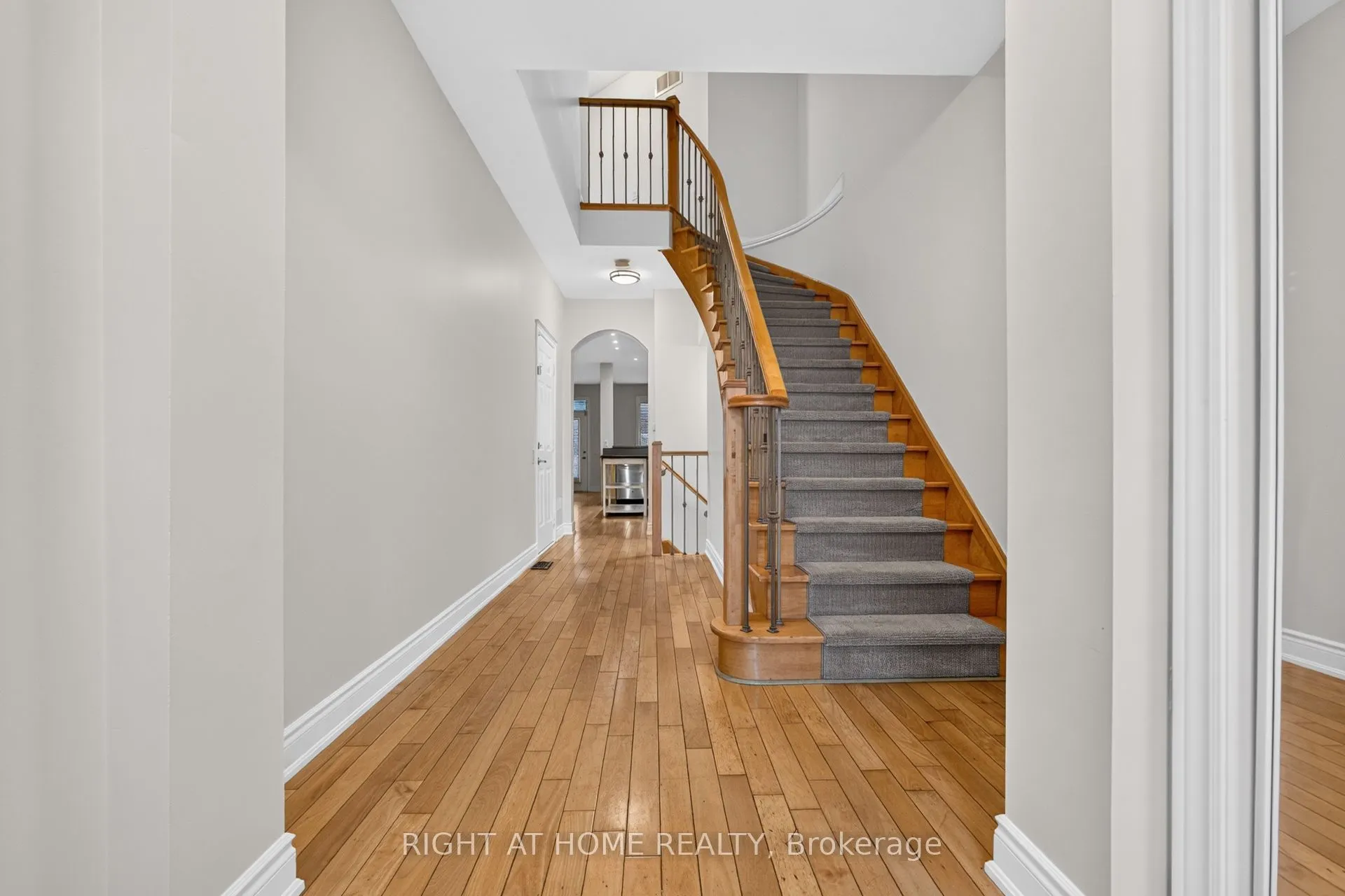 346 Creek Path Avenue