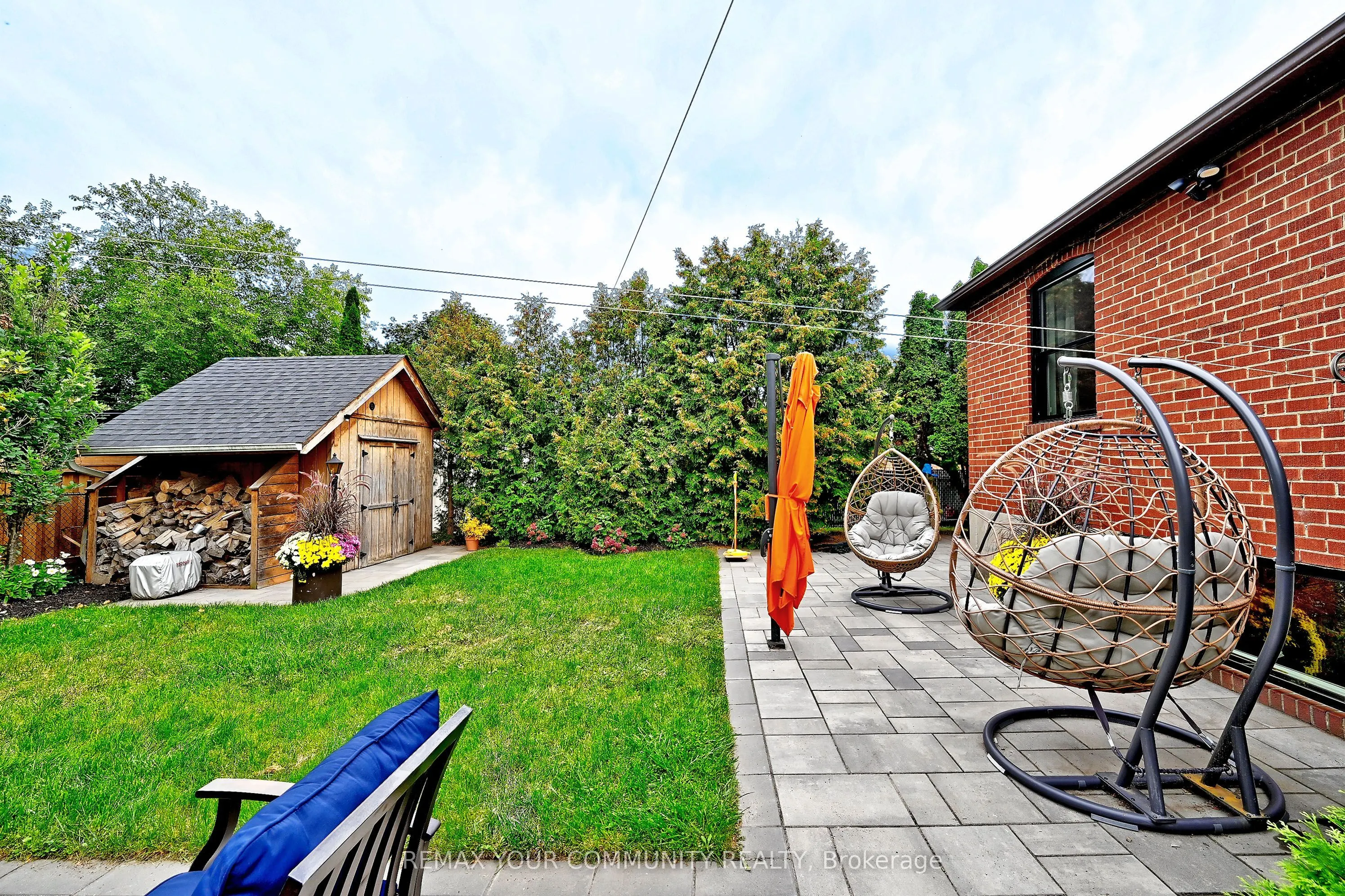 141 Prince Edward Drive S