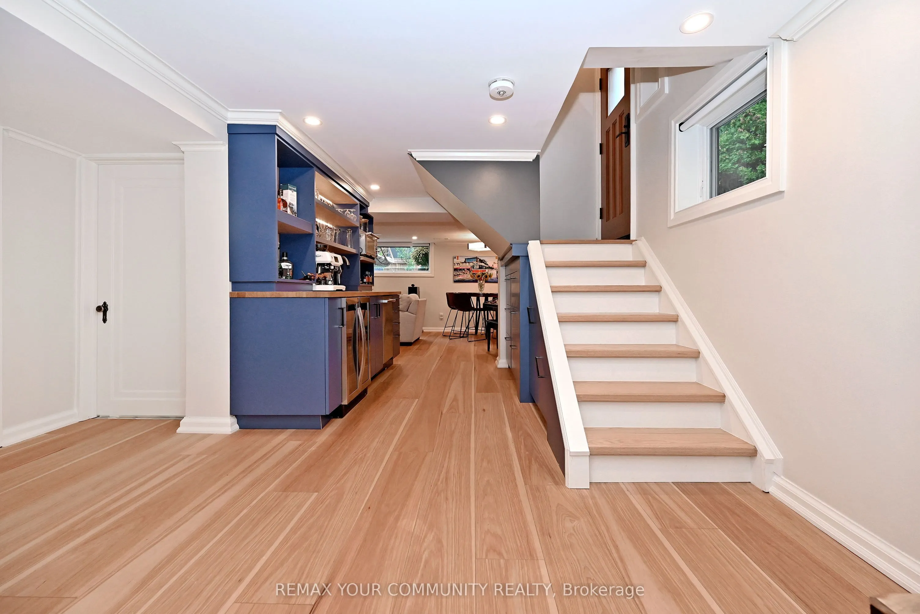 141 Prince Edward Drive S