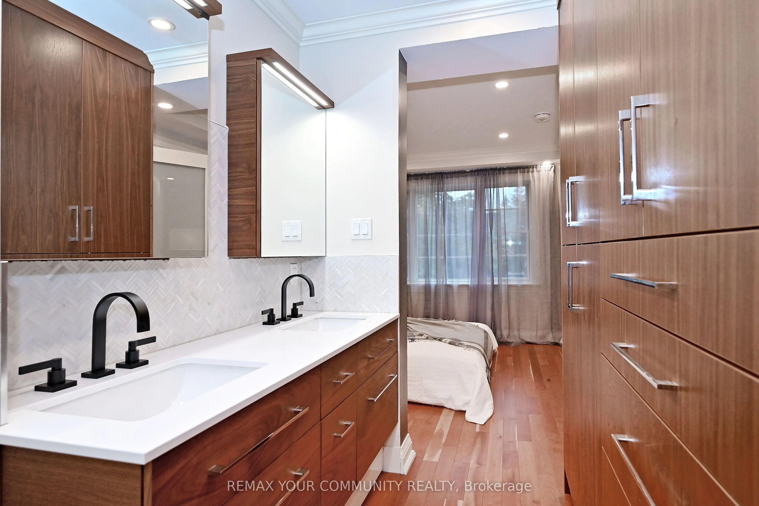 141 Prince Edward Drive S