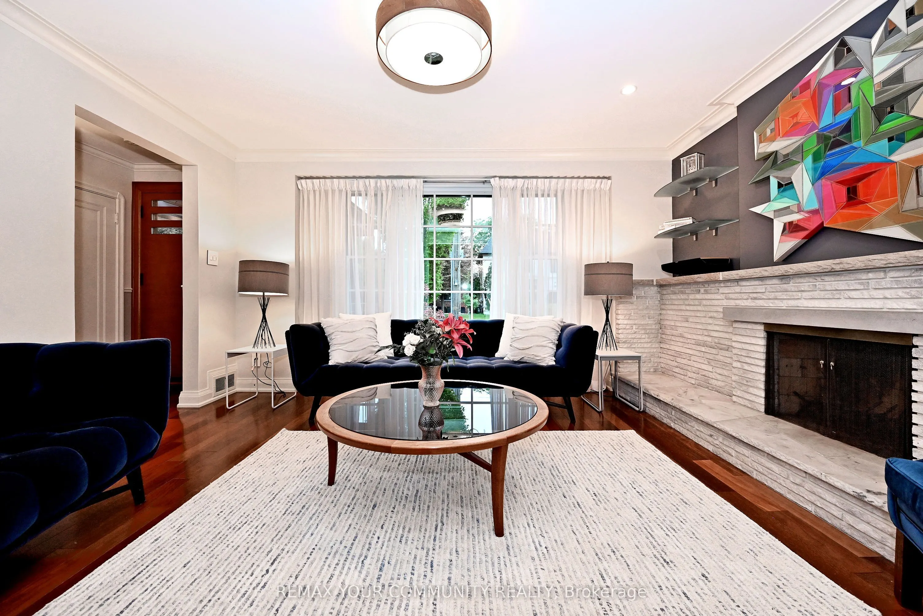 141 Prince Edward Drive S