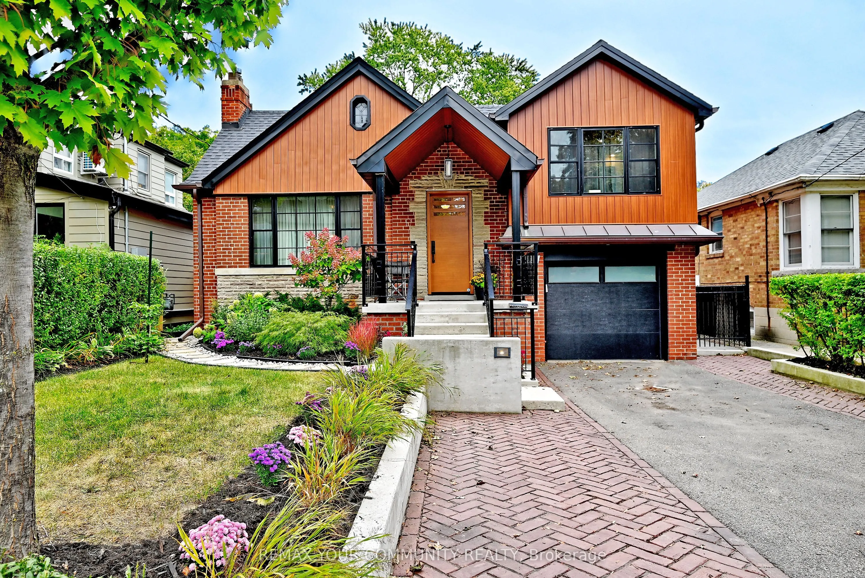 141 Prince Edward Drive S