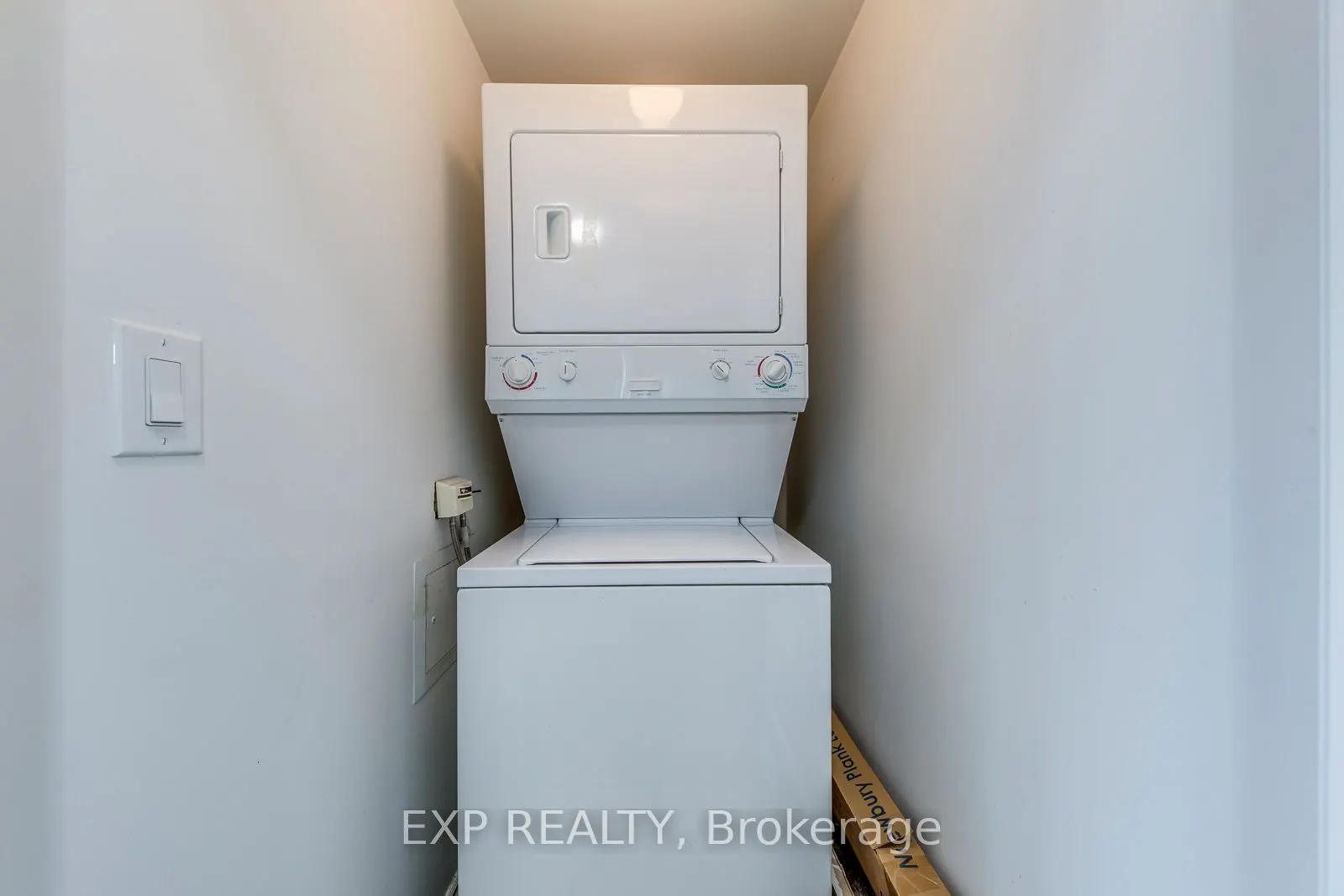 385 Prince Of Wales Drive #1011
