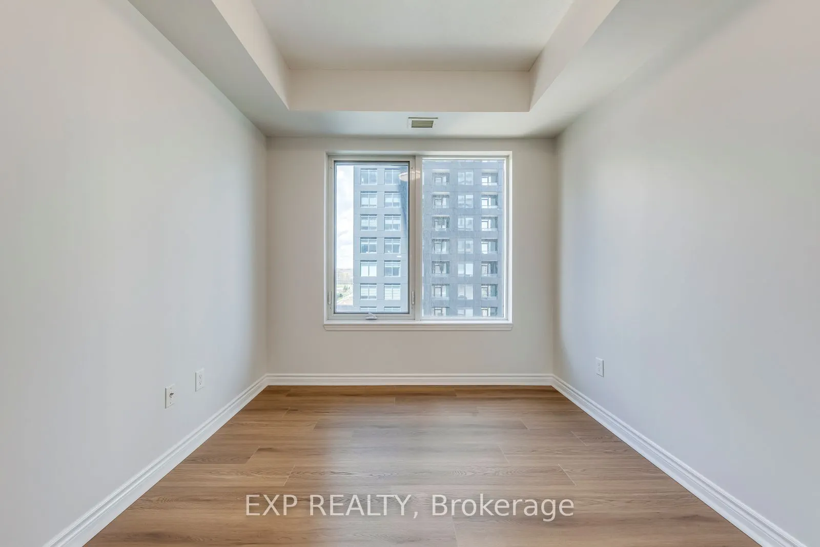 385 Prince Of Wales Drive #1011