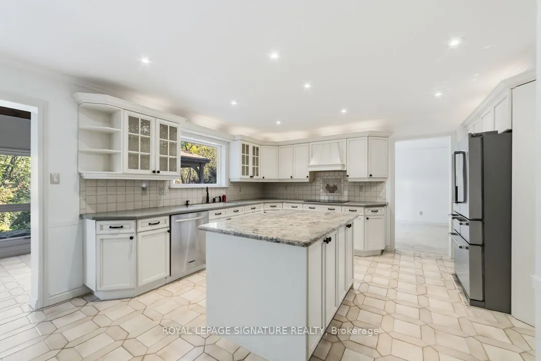 1271 White Lane
