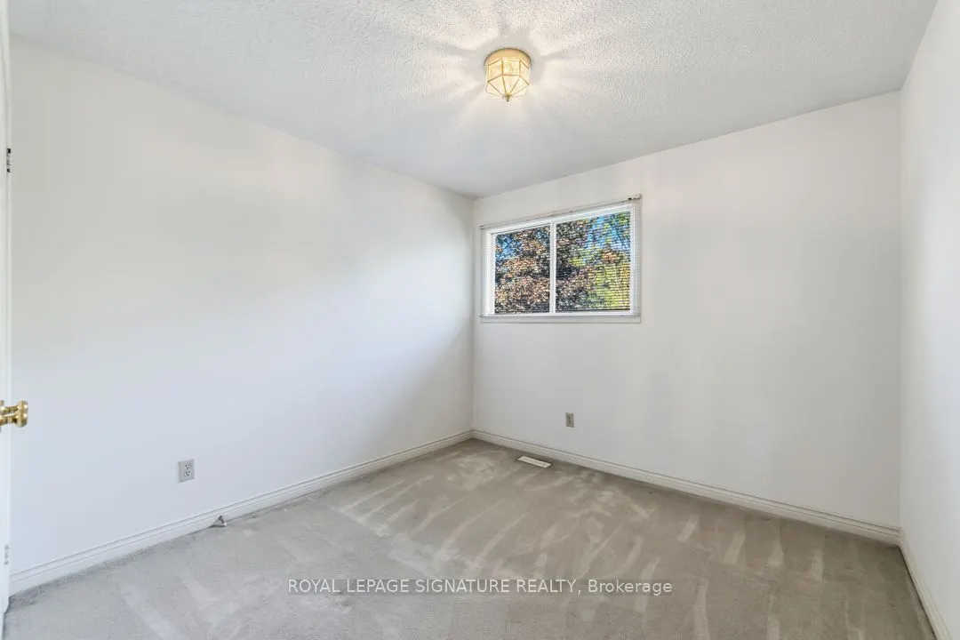 1271 White Lane