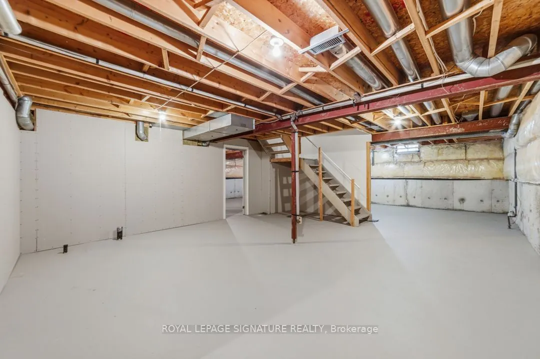 1271 White Lane