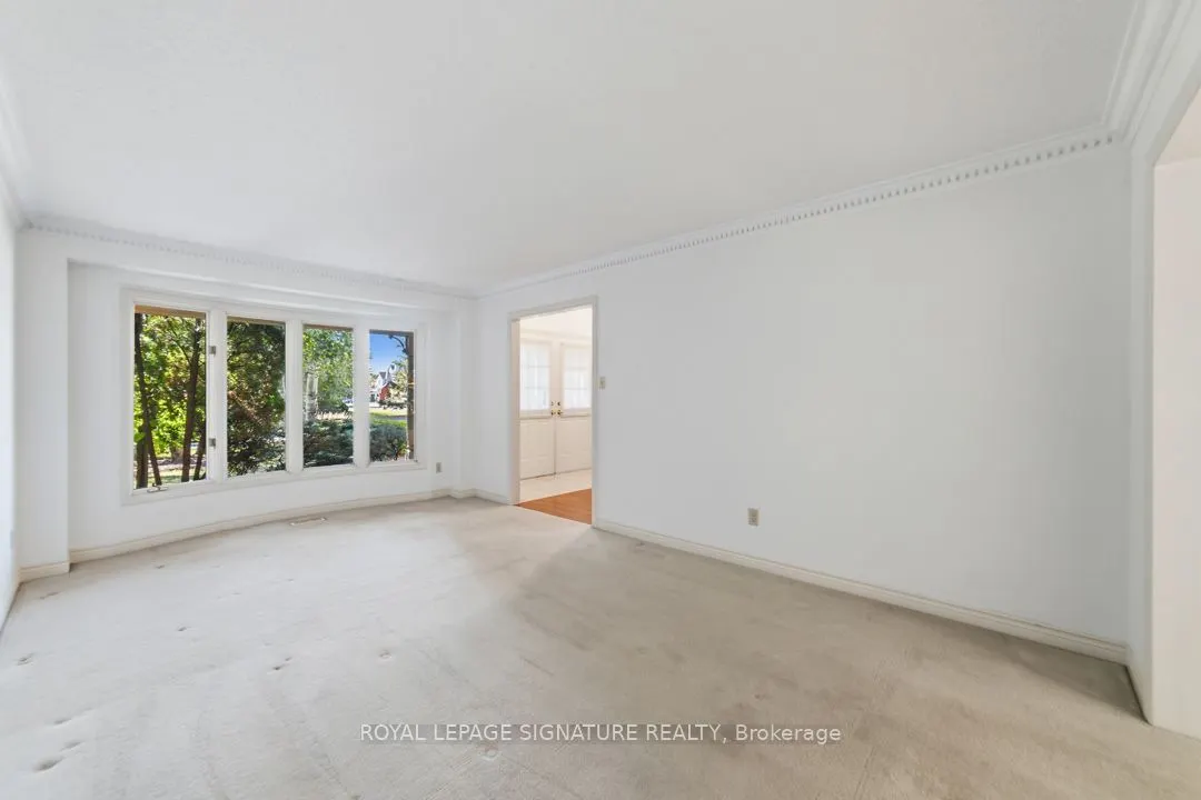 1271 White Lane