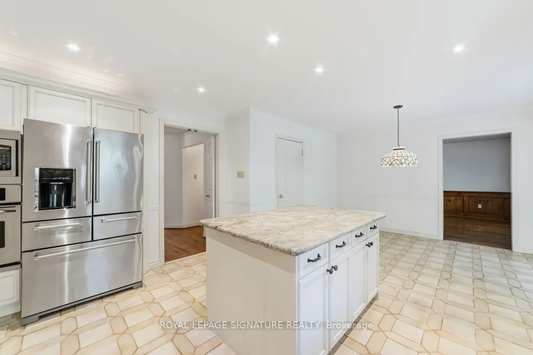 1271 White Lane