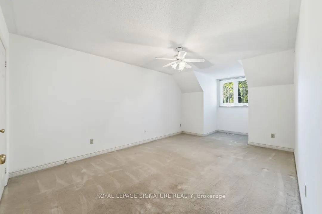 1271 White Lane