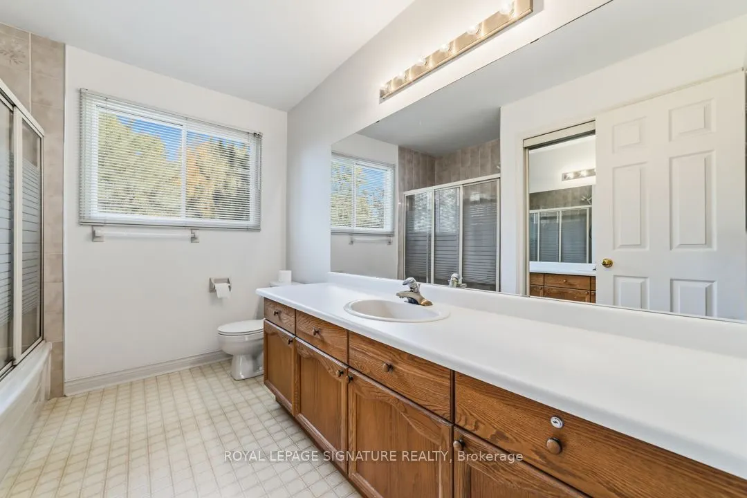 1271 White Lane