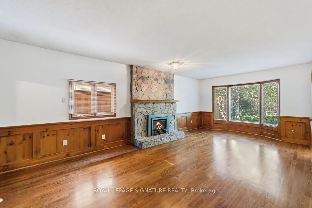 1271 White Lane