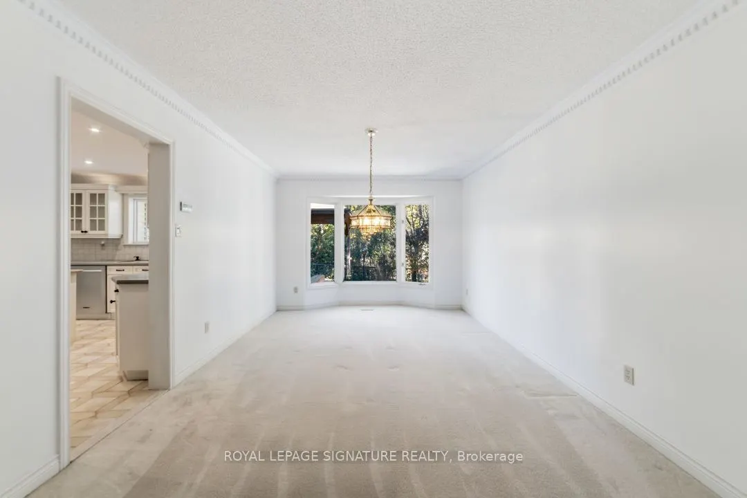 1271 White Lane