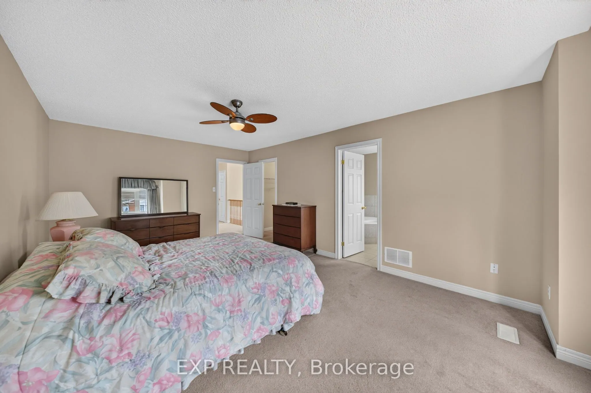 5281 Picketts Way