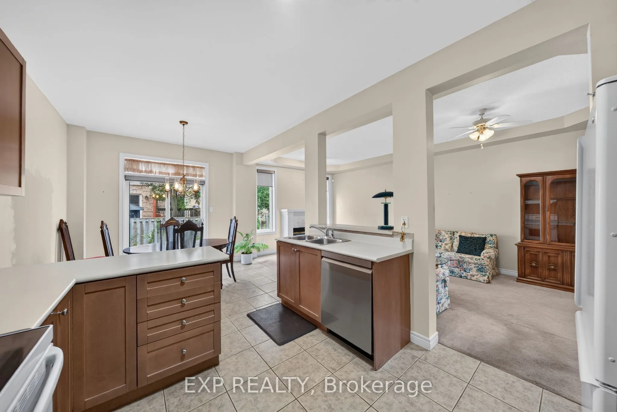 5281 Picketts Way
